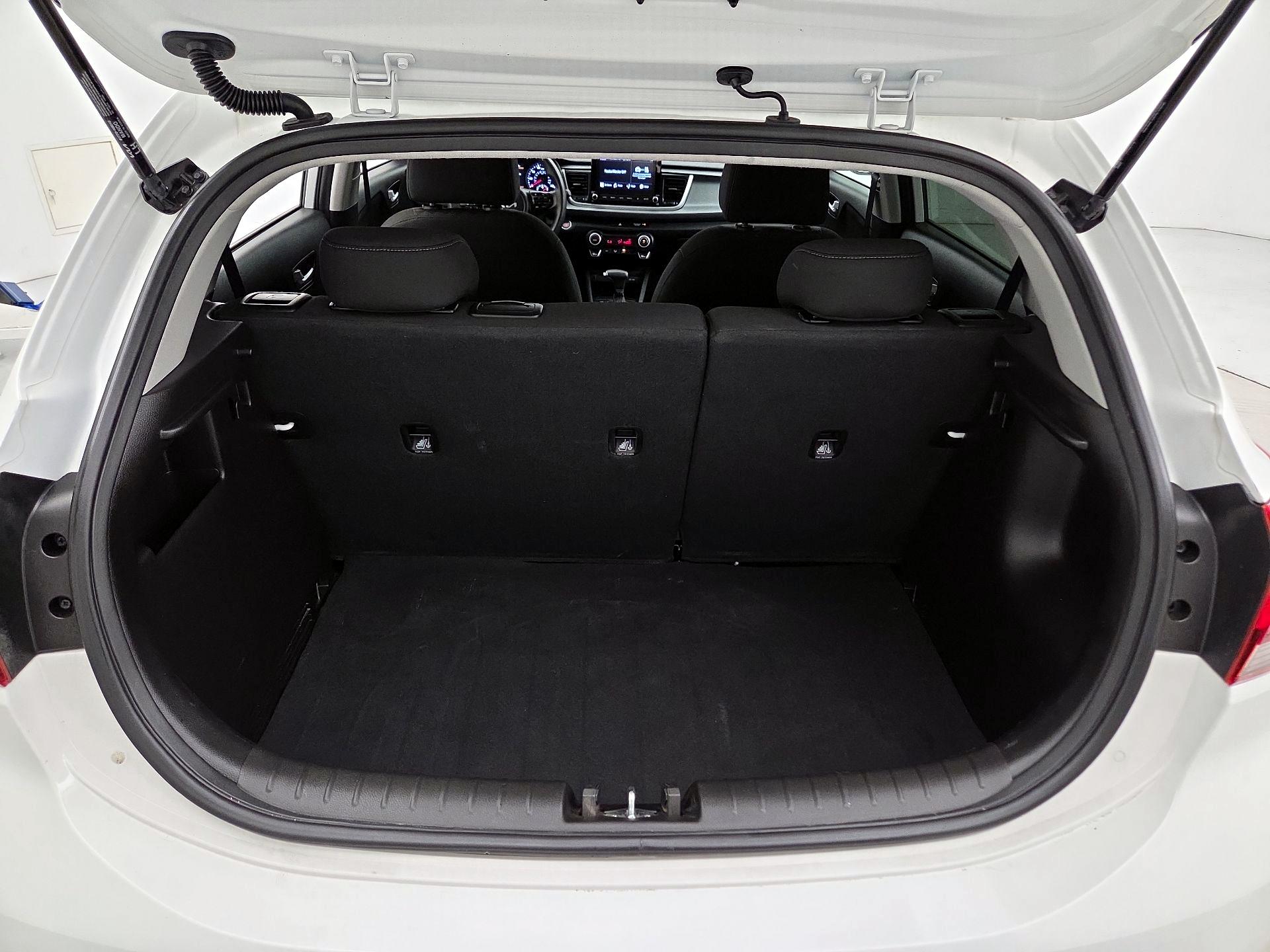 Thumbnail: 2022 Kia Rio5 - 20