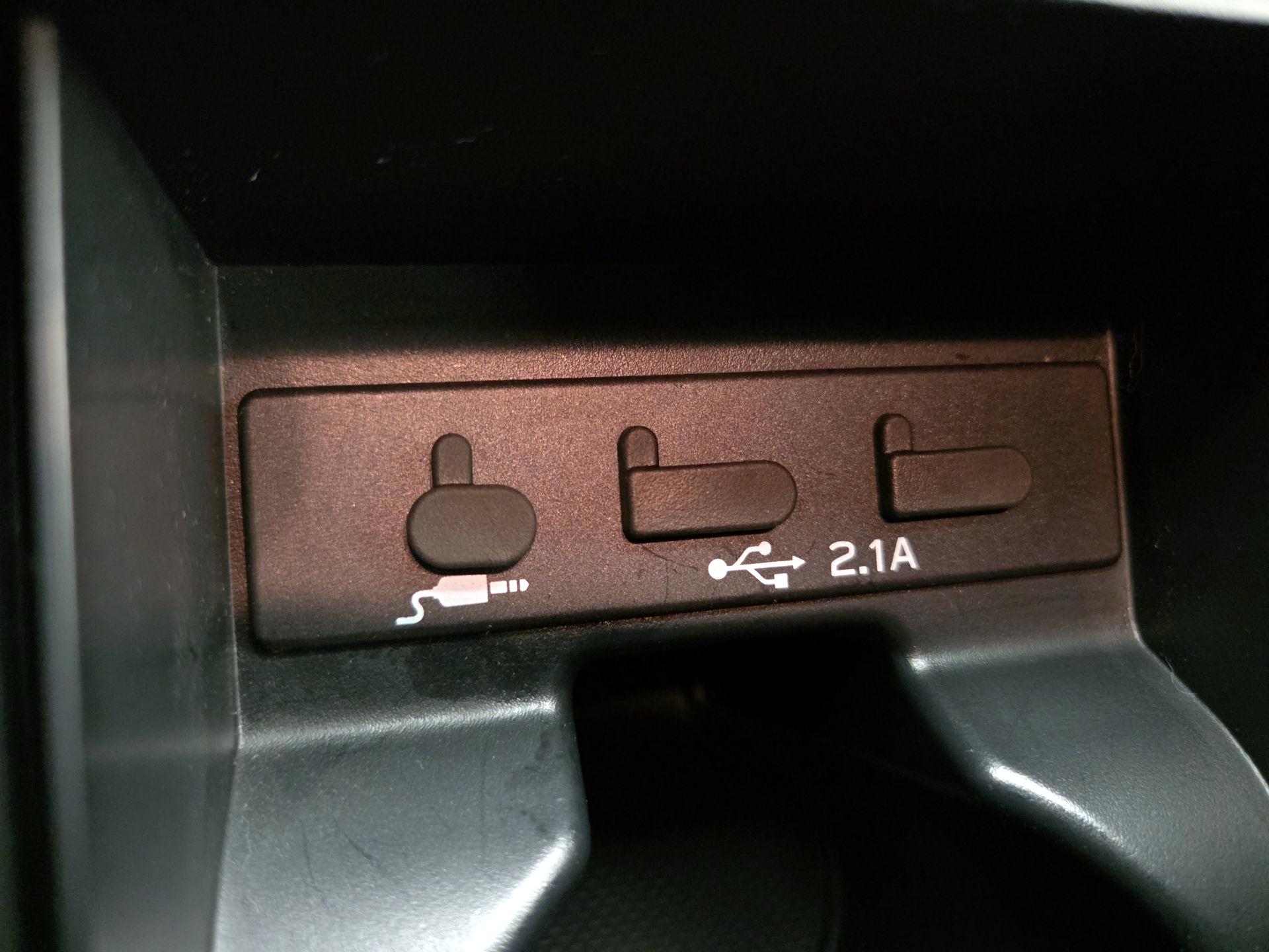 Thumbnail: 2023 Toyota GR86 - 18