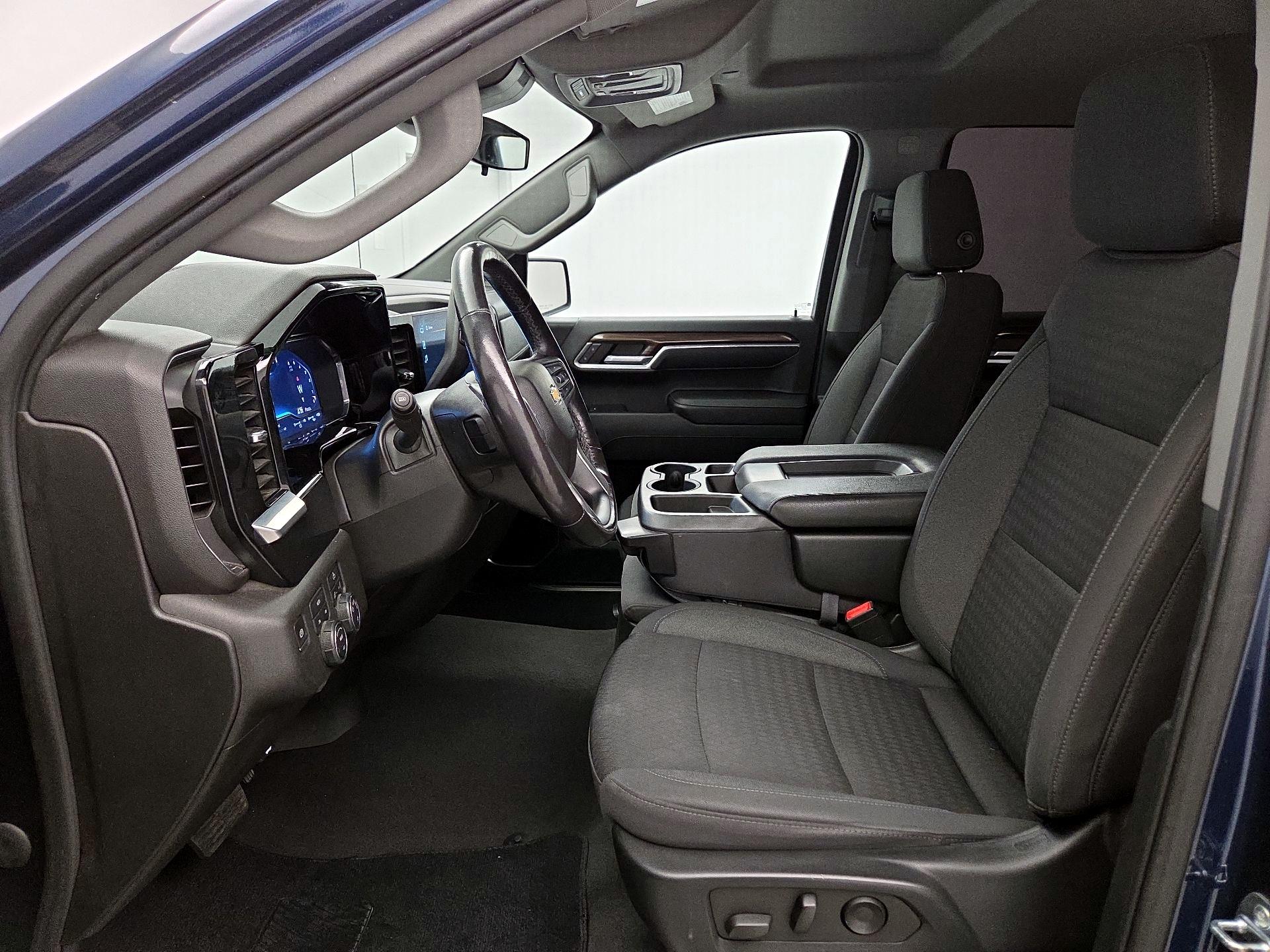 Thumbnail: 2022 Chevrolet Silverado 1500 - 11