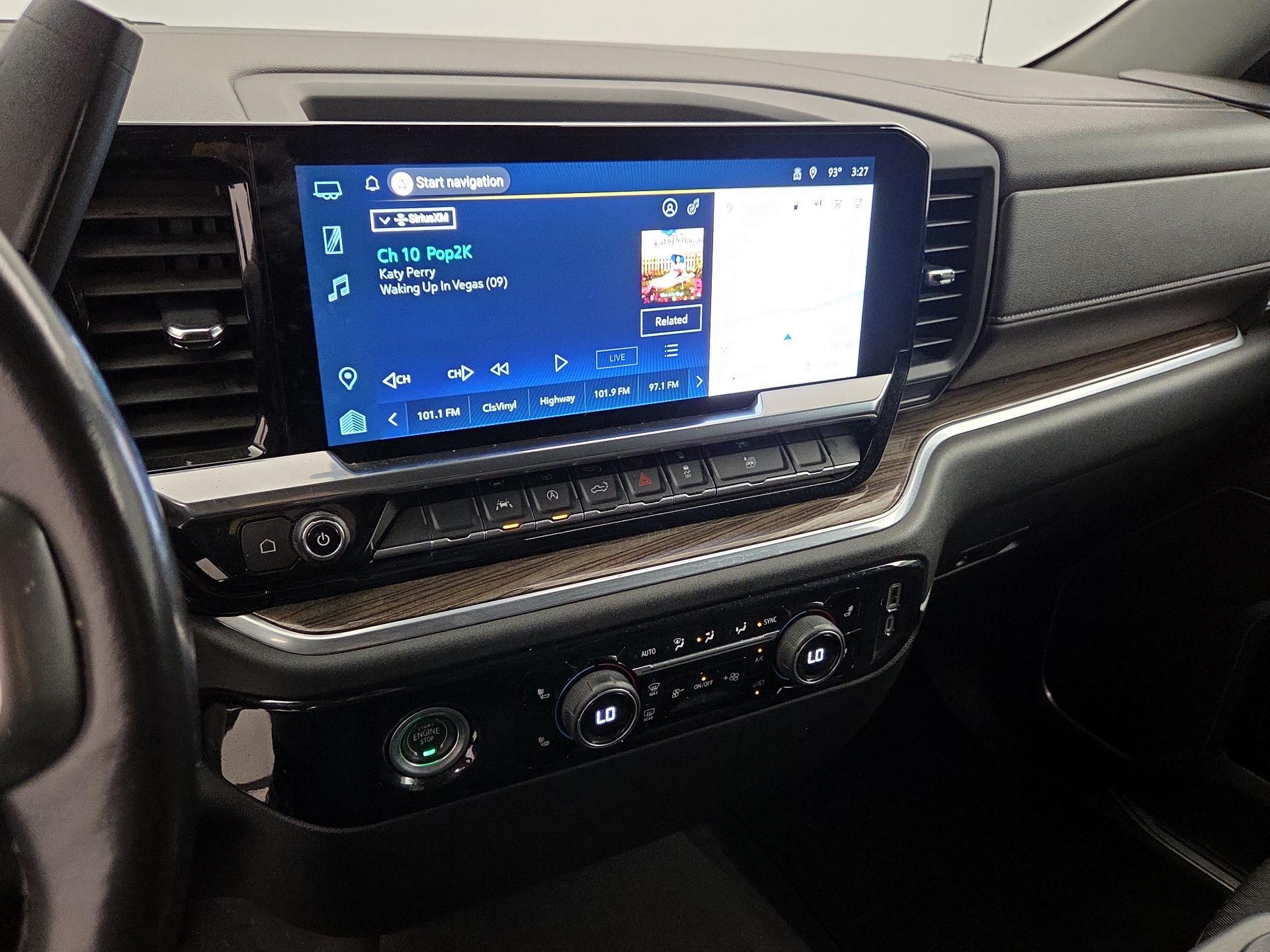 Thumbnail: 2022 Chevrolet Silverado 1500 - 16