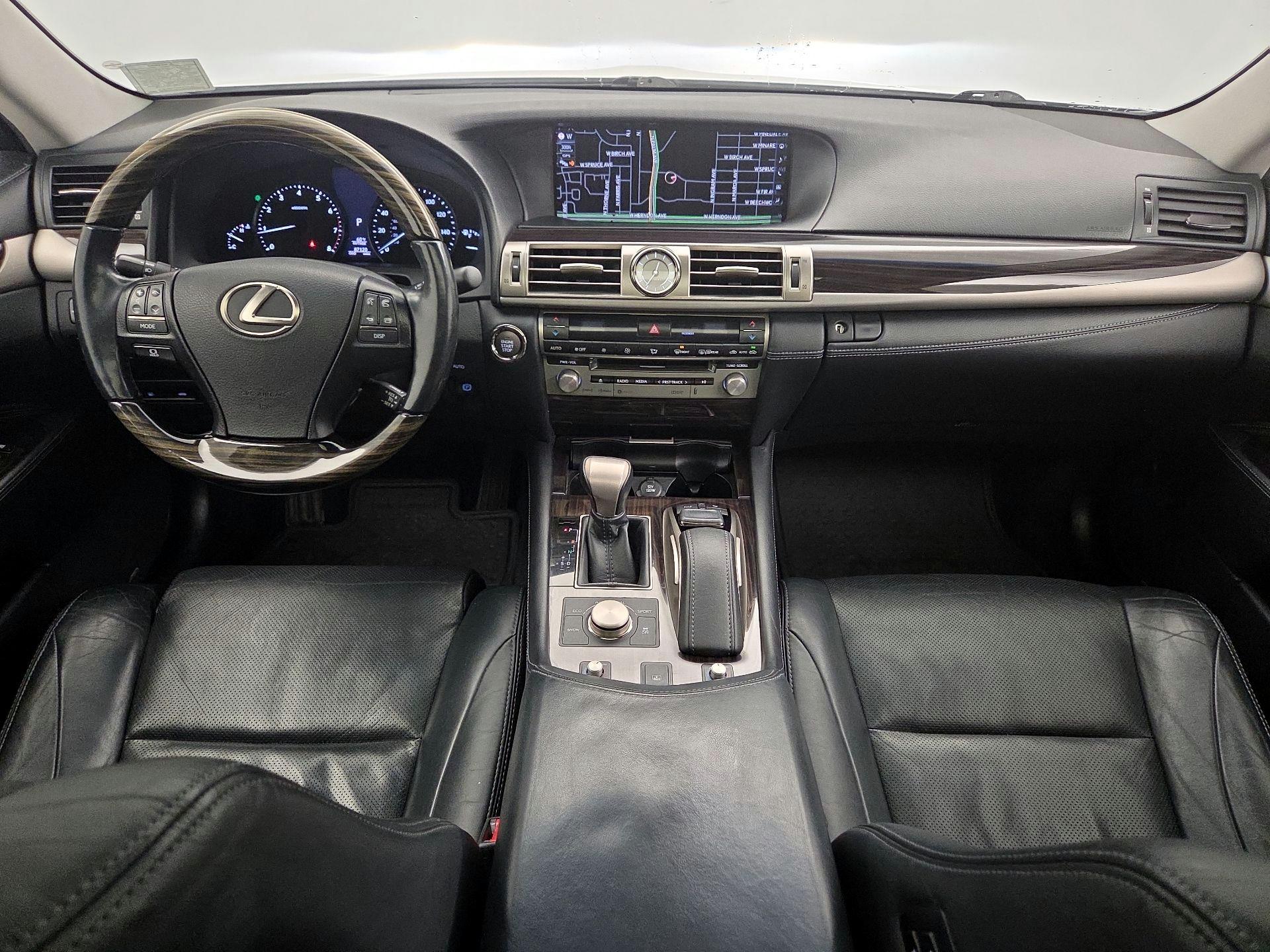 Thumbnail: 2017 Lexus LS - 9