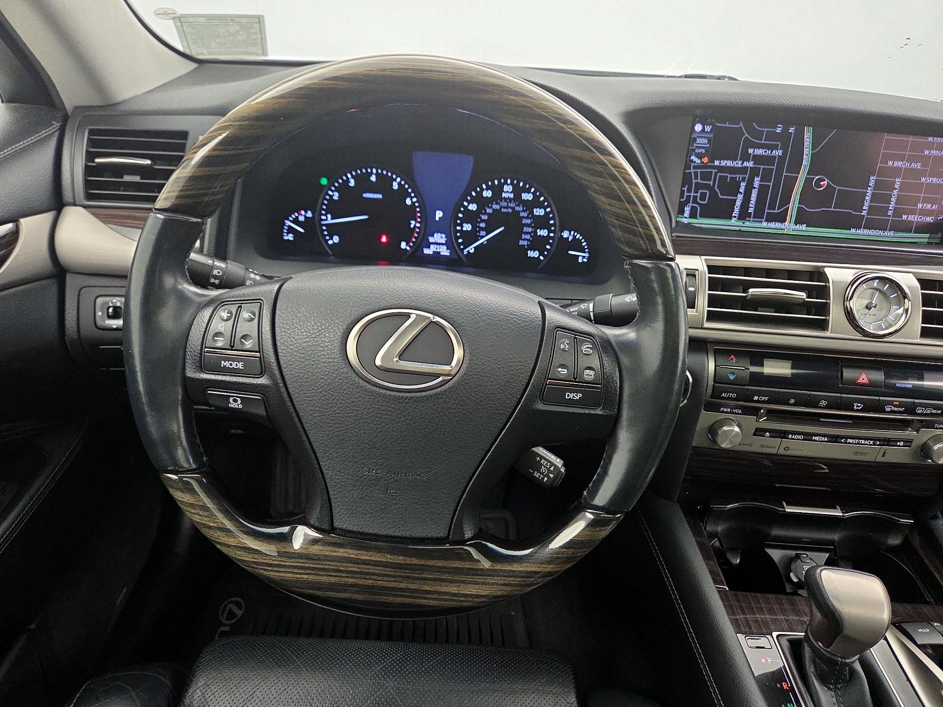 Thumbnail: 2017 Lexus LS - 10