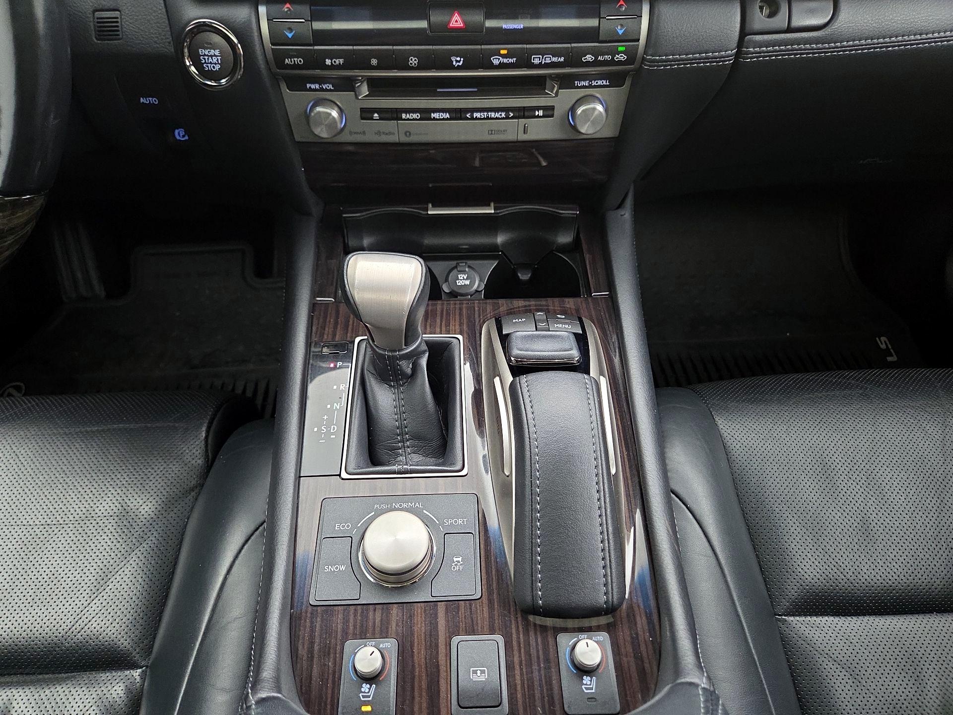 Thumbnail: 2017 Lexus LS - 18