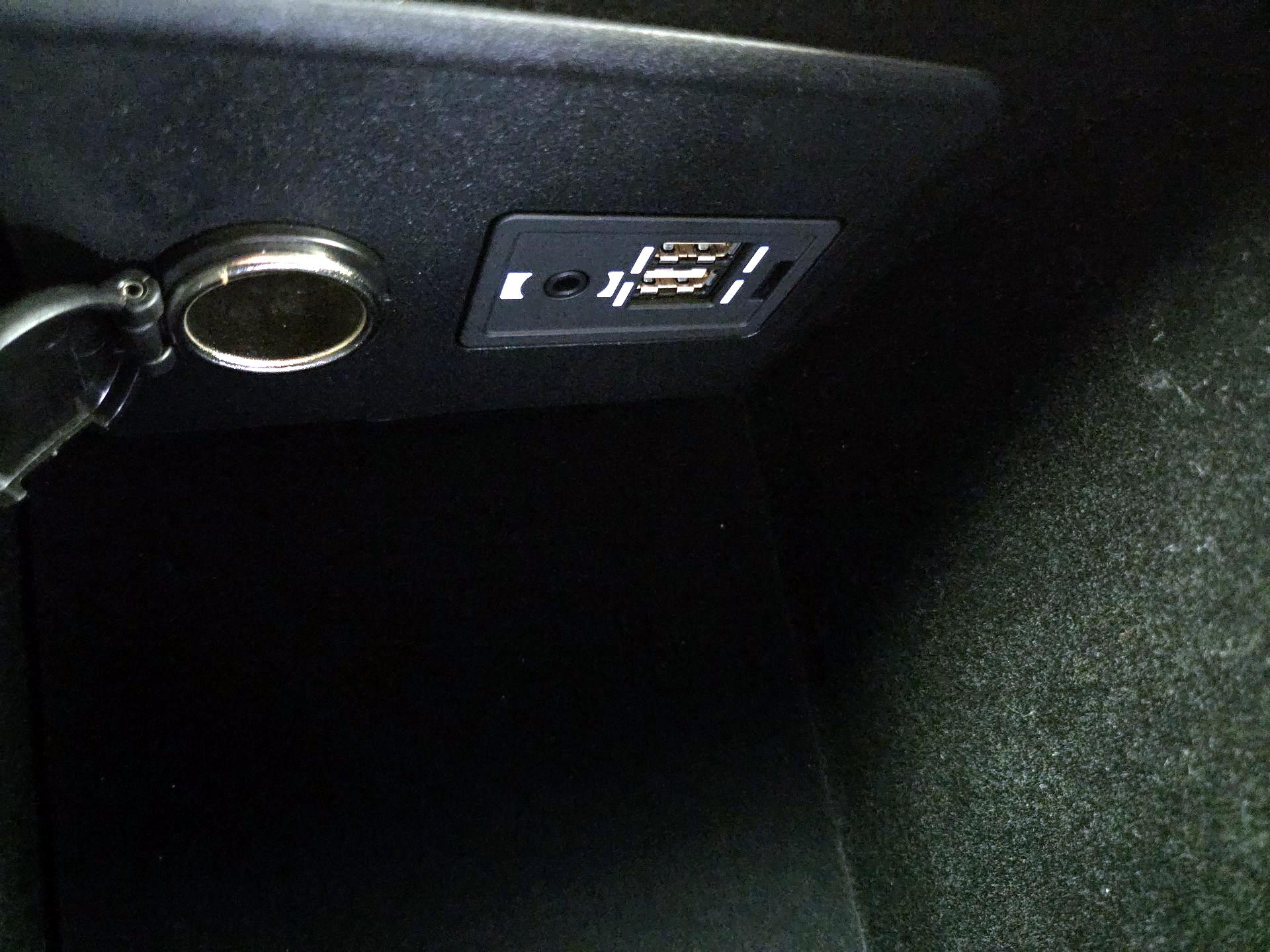 Thumbnail: 2017 Lexus LS - 19