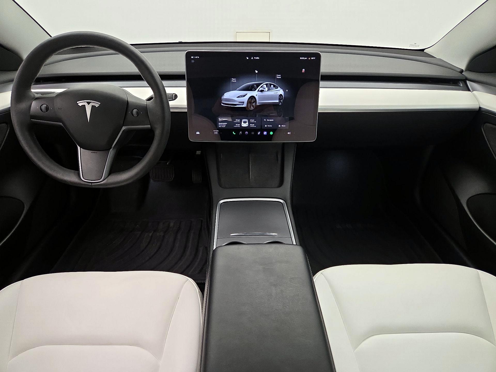 Thumbnail: 2022 Tesla Model 3 - 9