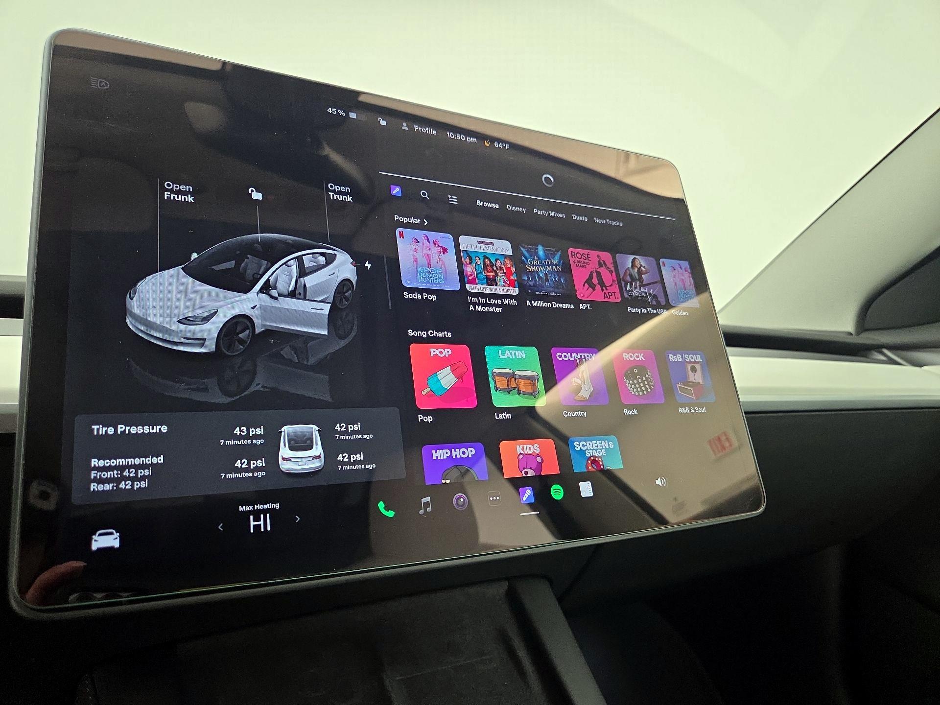 Thumbnail: 2022 Tesla Model 3 - 15