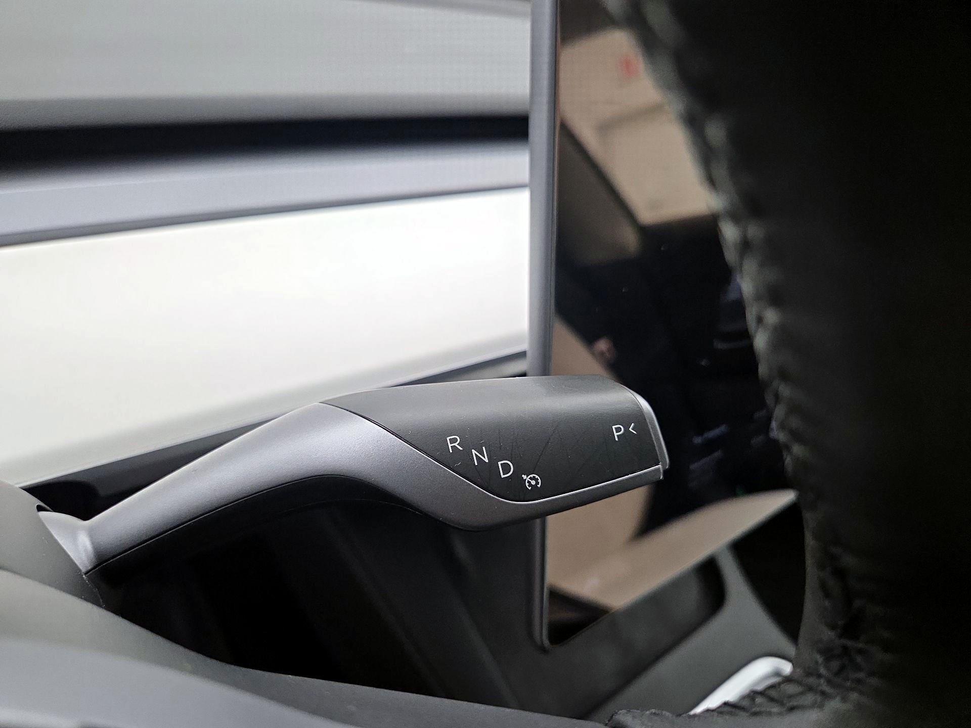 Thumbnail: 2022 Tesla Model 3 - 17