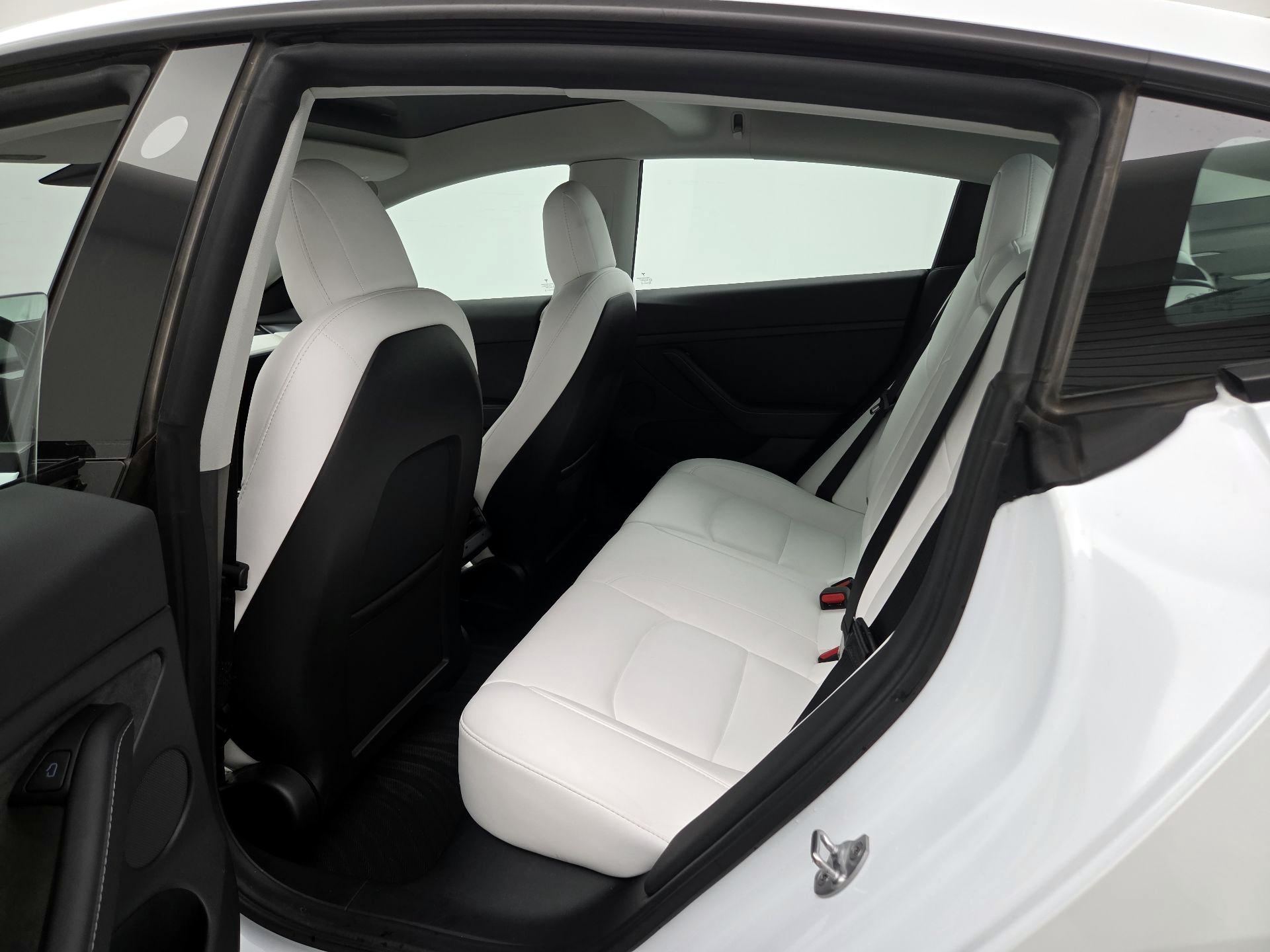 Thumbnail: 2022 Tesla Model 3 - 20