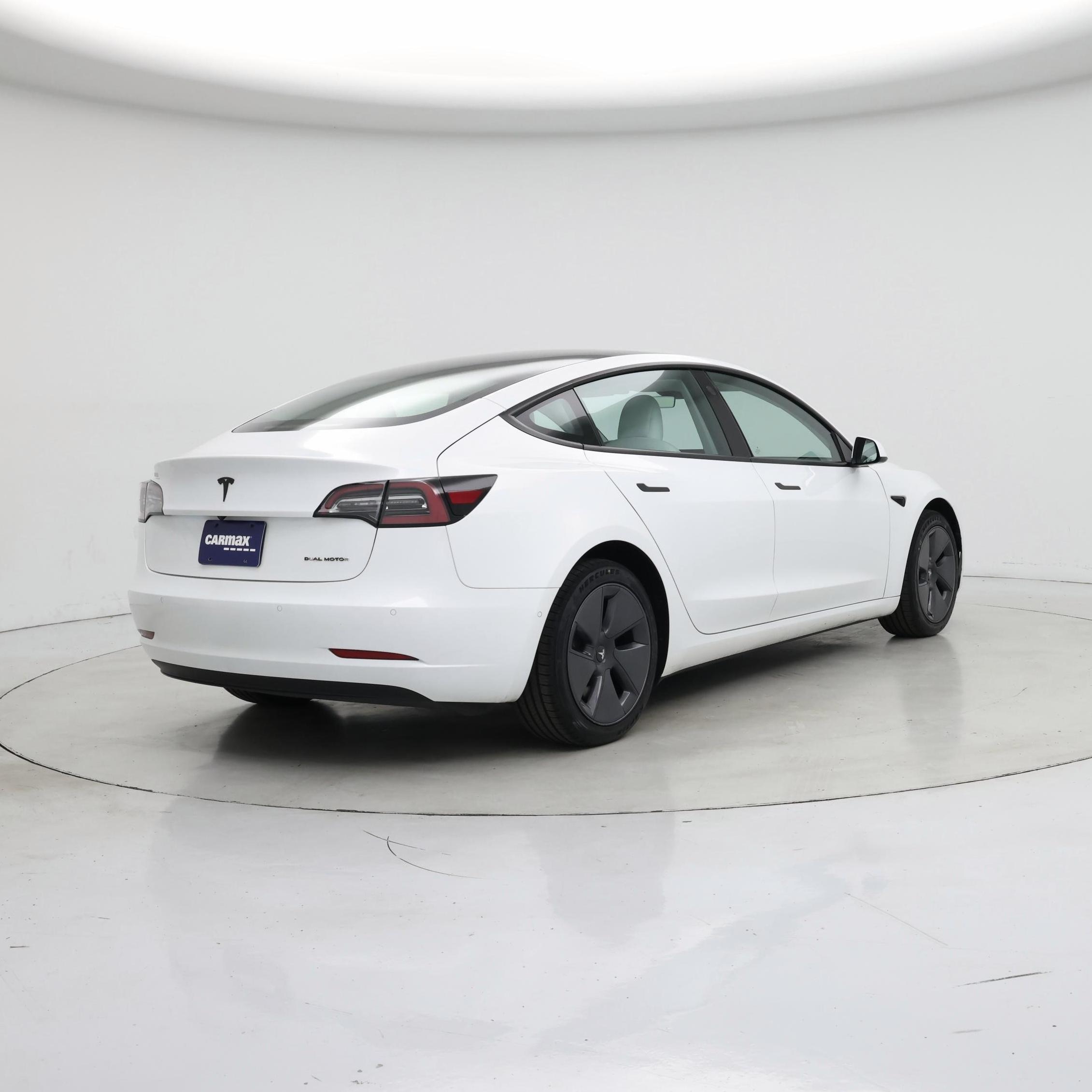 Thumbnail: 2022 Tesla Model 3 - 8