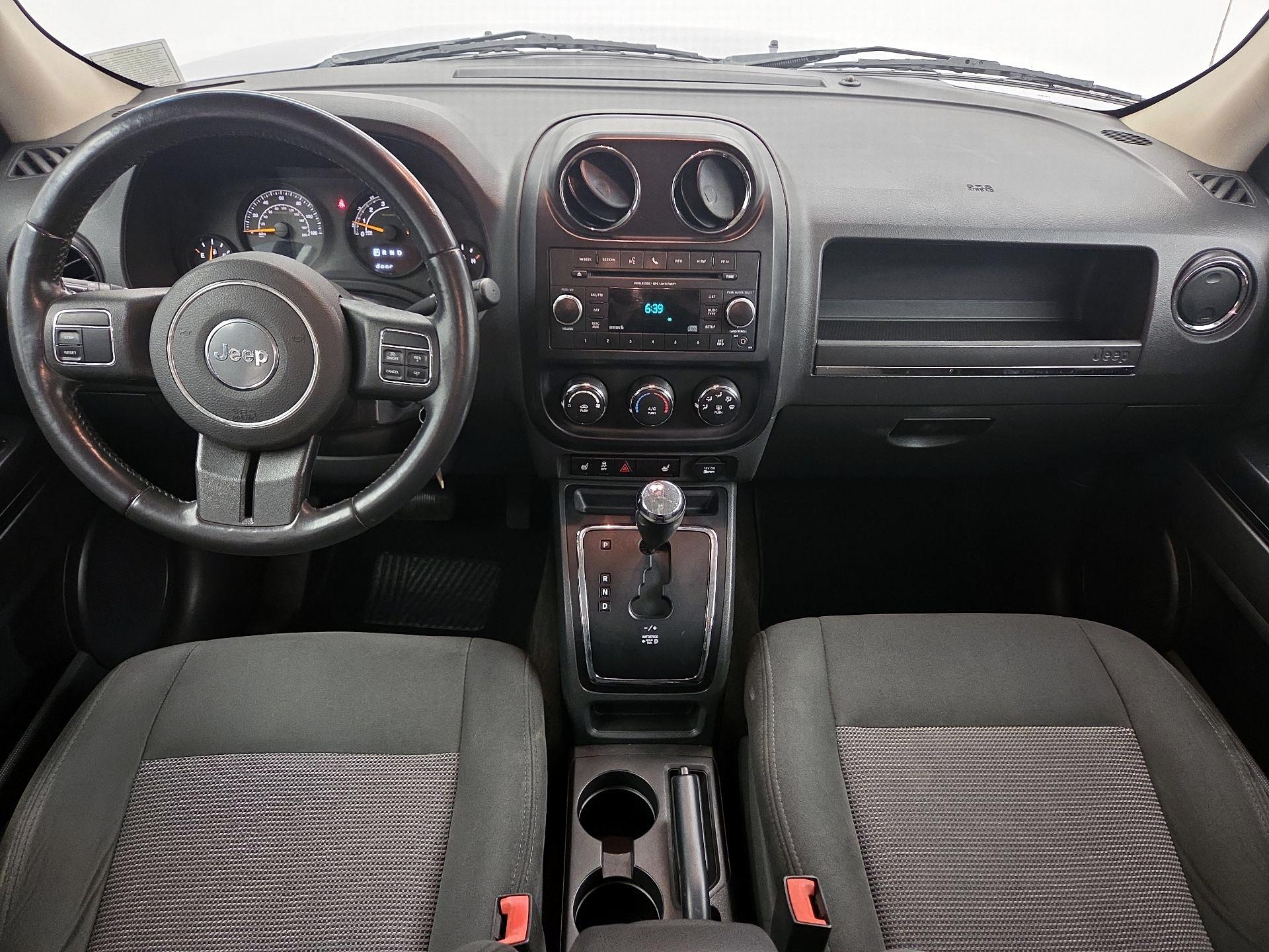 Thumbnail: 2017 Jeep Patriot - 9