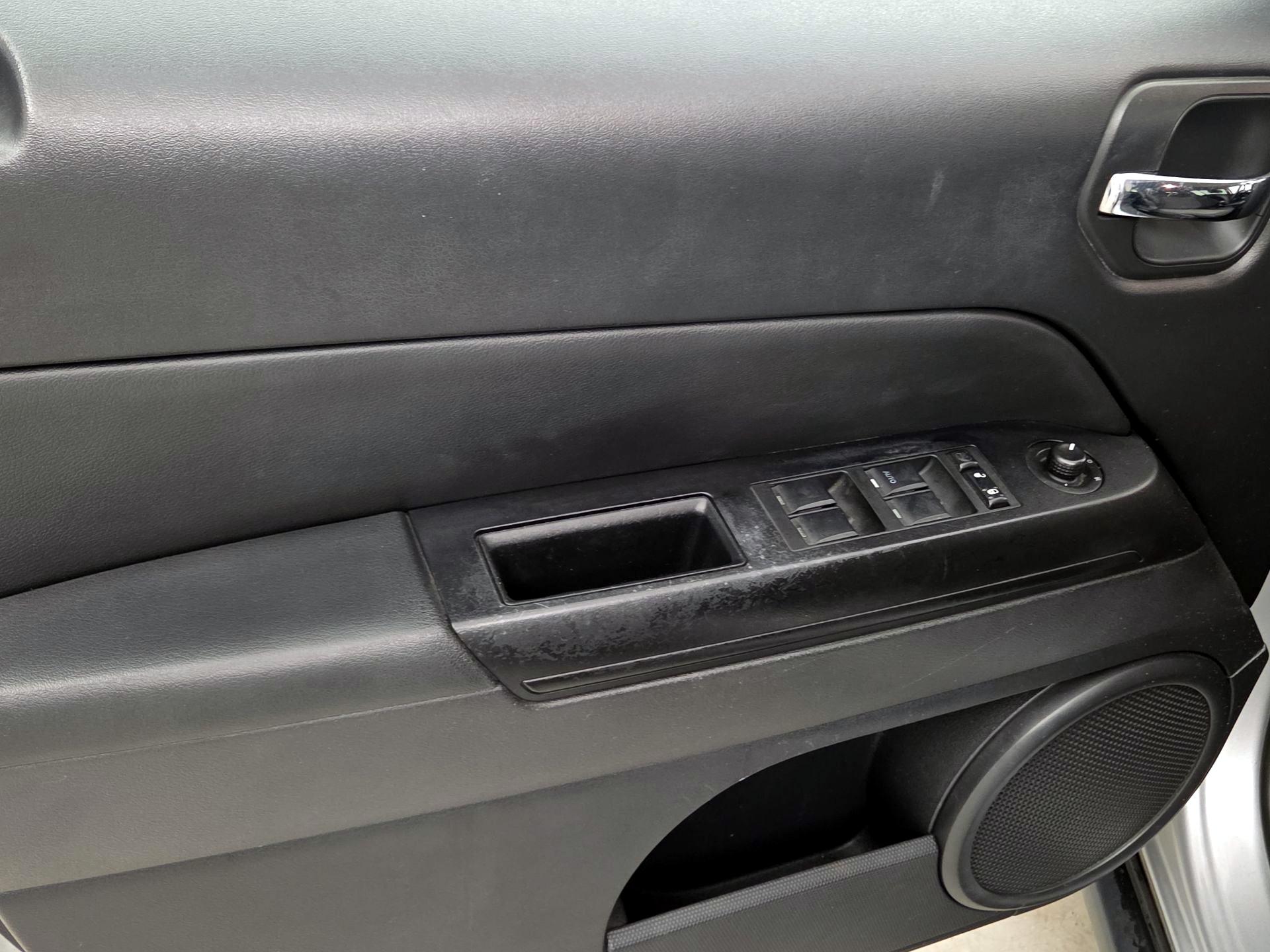 Thumbnail: 2017 Jeep Patriot - 12