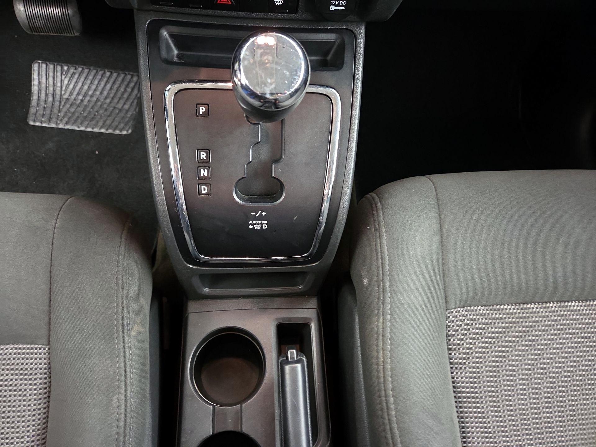 Thumbnail: 2017 Jeep Patriot - 15