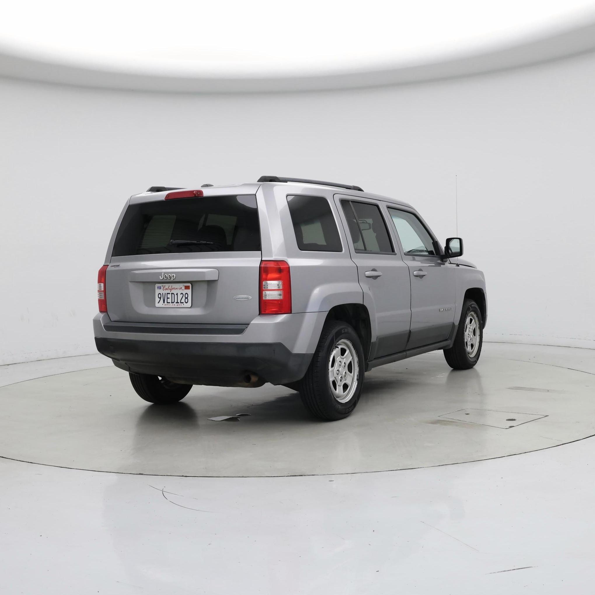 Thumbnail: 2017 Jeep Patriot - 8