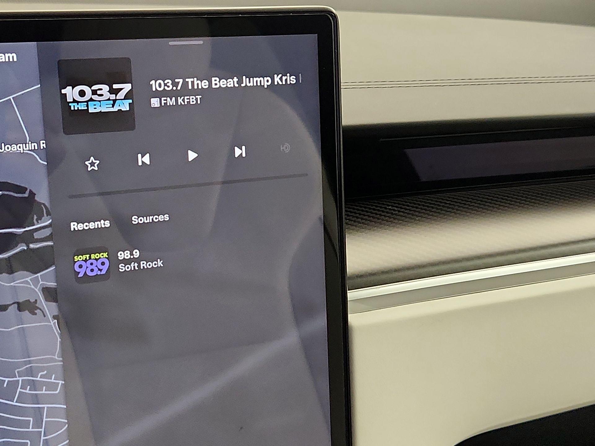 Thumbnail: 2023 Tesla Model X - 15