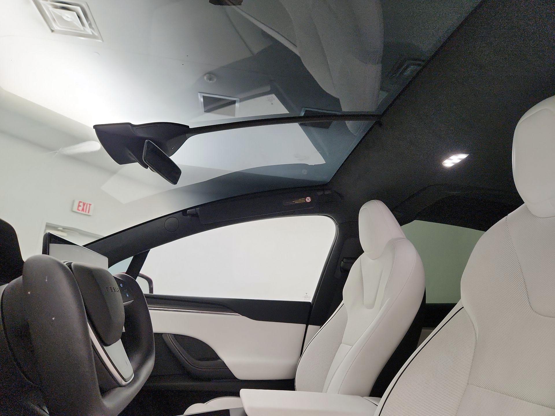 Thumbnail: 2023 Tesla Model X - 18