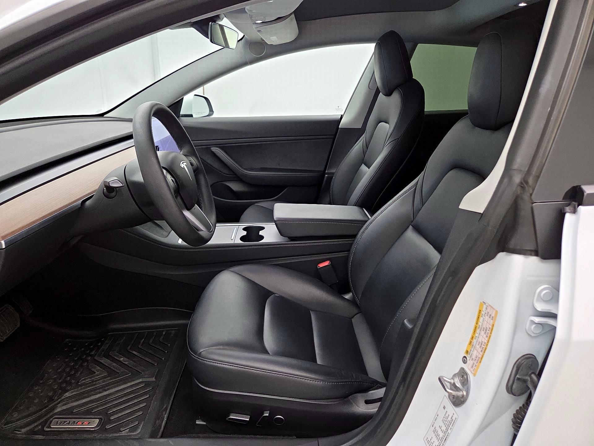 Thumbnail: 2021 Tesla Model 3 - 11