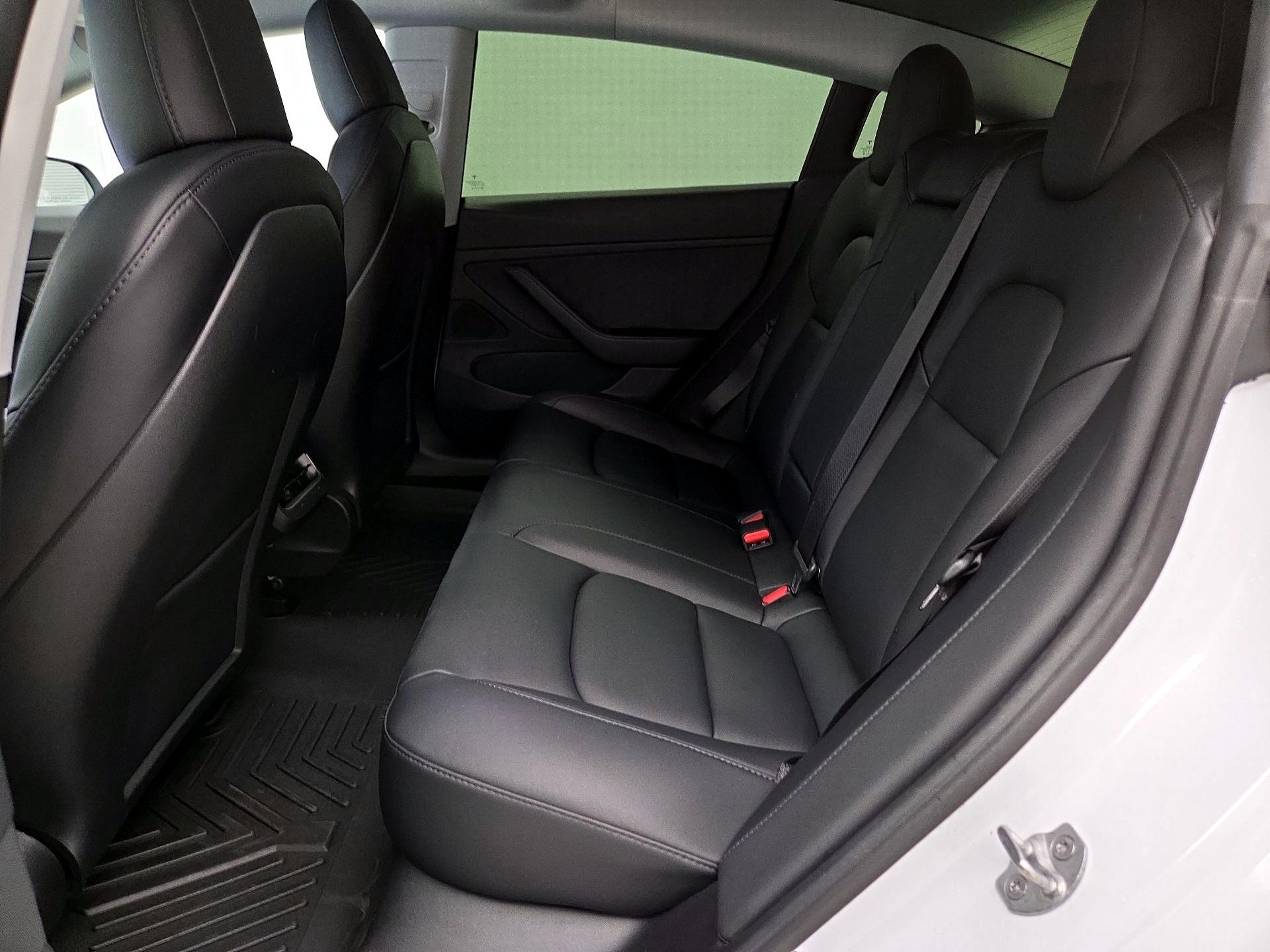 Thumbnail: 2021 Tesla Model 3 - 18