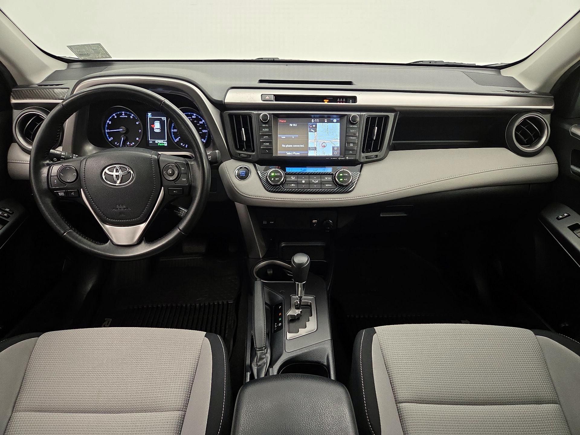 Thumbnail: 2018 Toyota RAV4 - 9