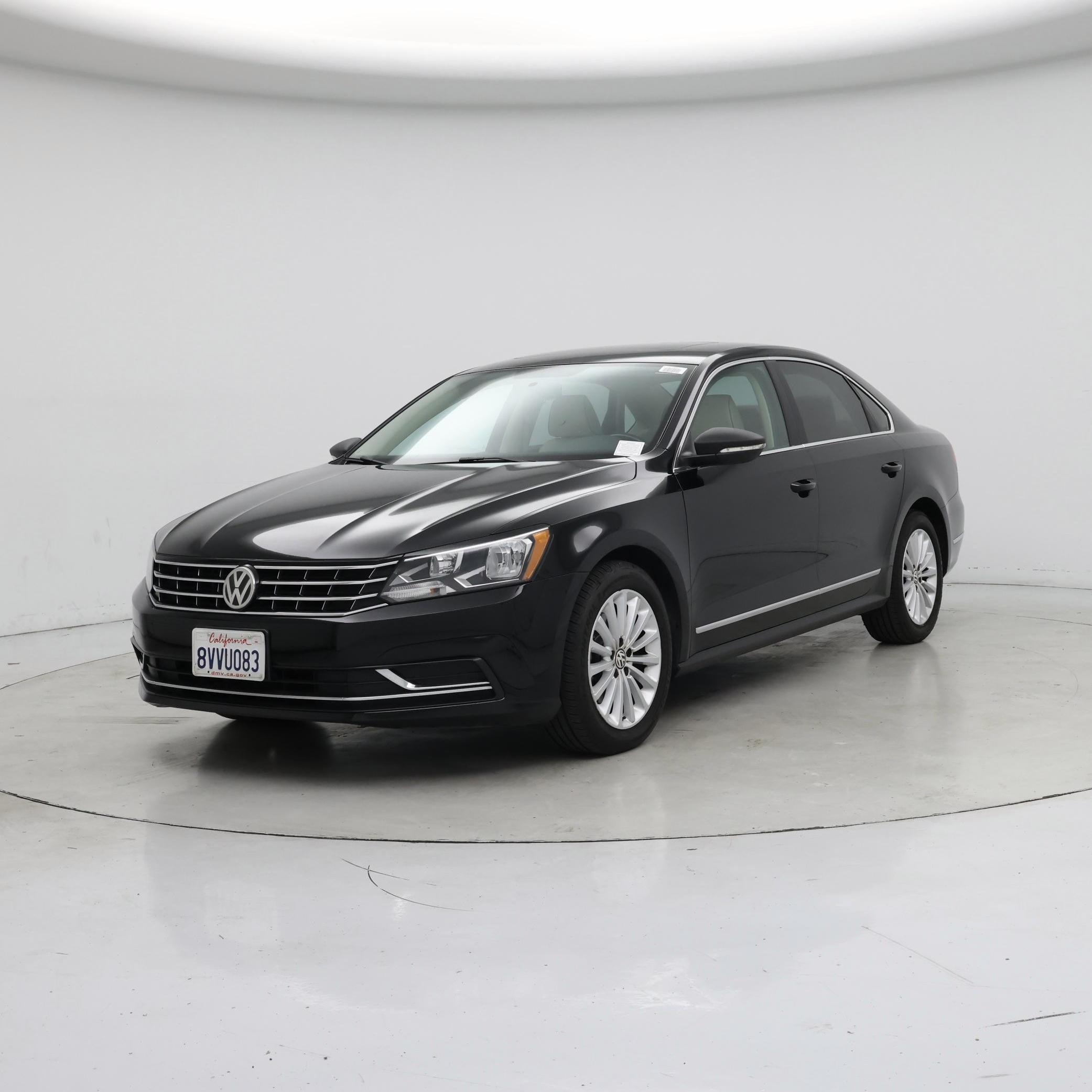 Thumbnail: 2016 Volkswagen Passat - 4