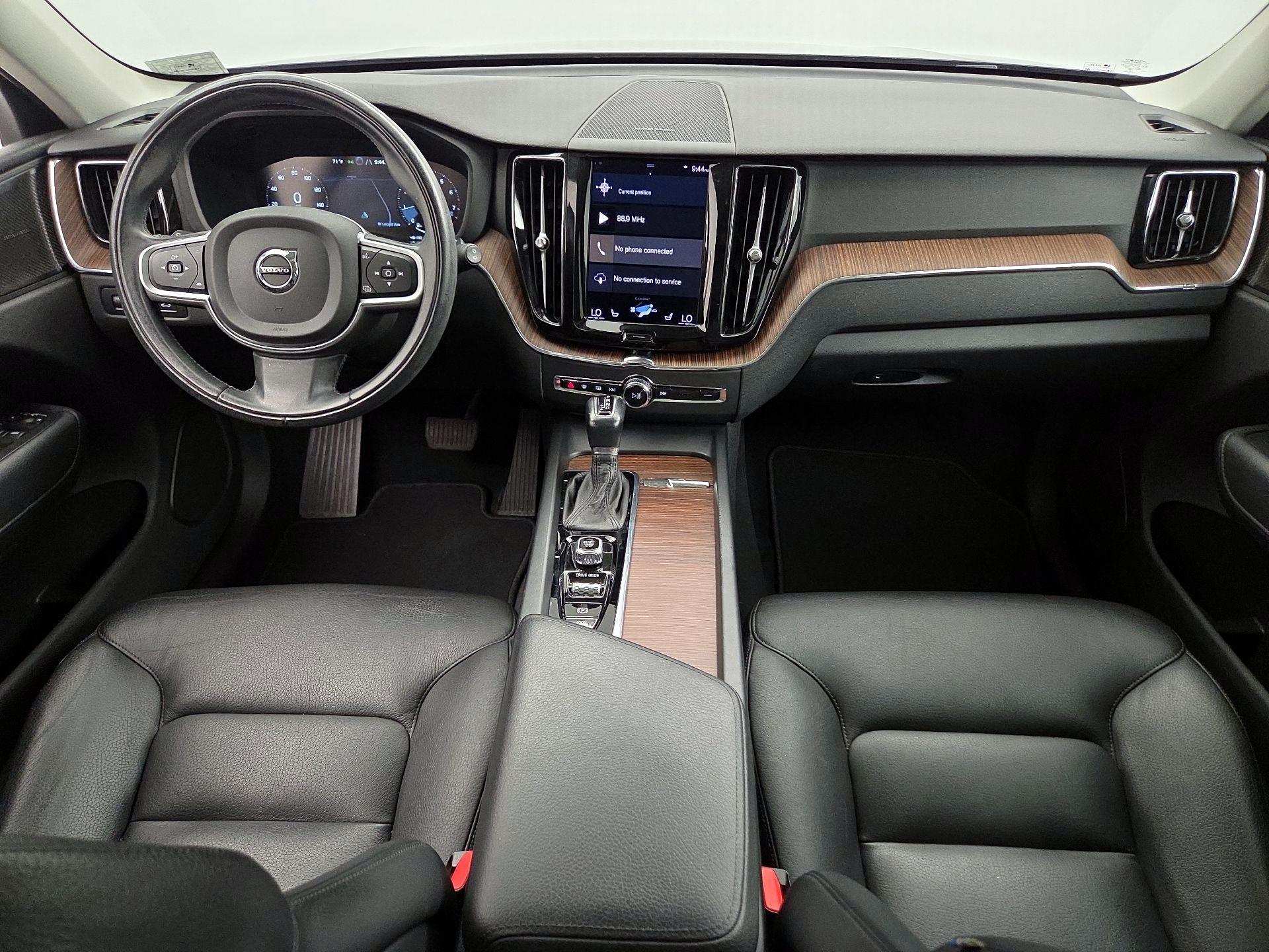 Thumbnail: 2021 Volvo XC60 - 9