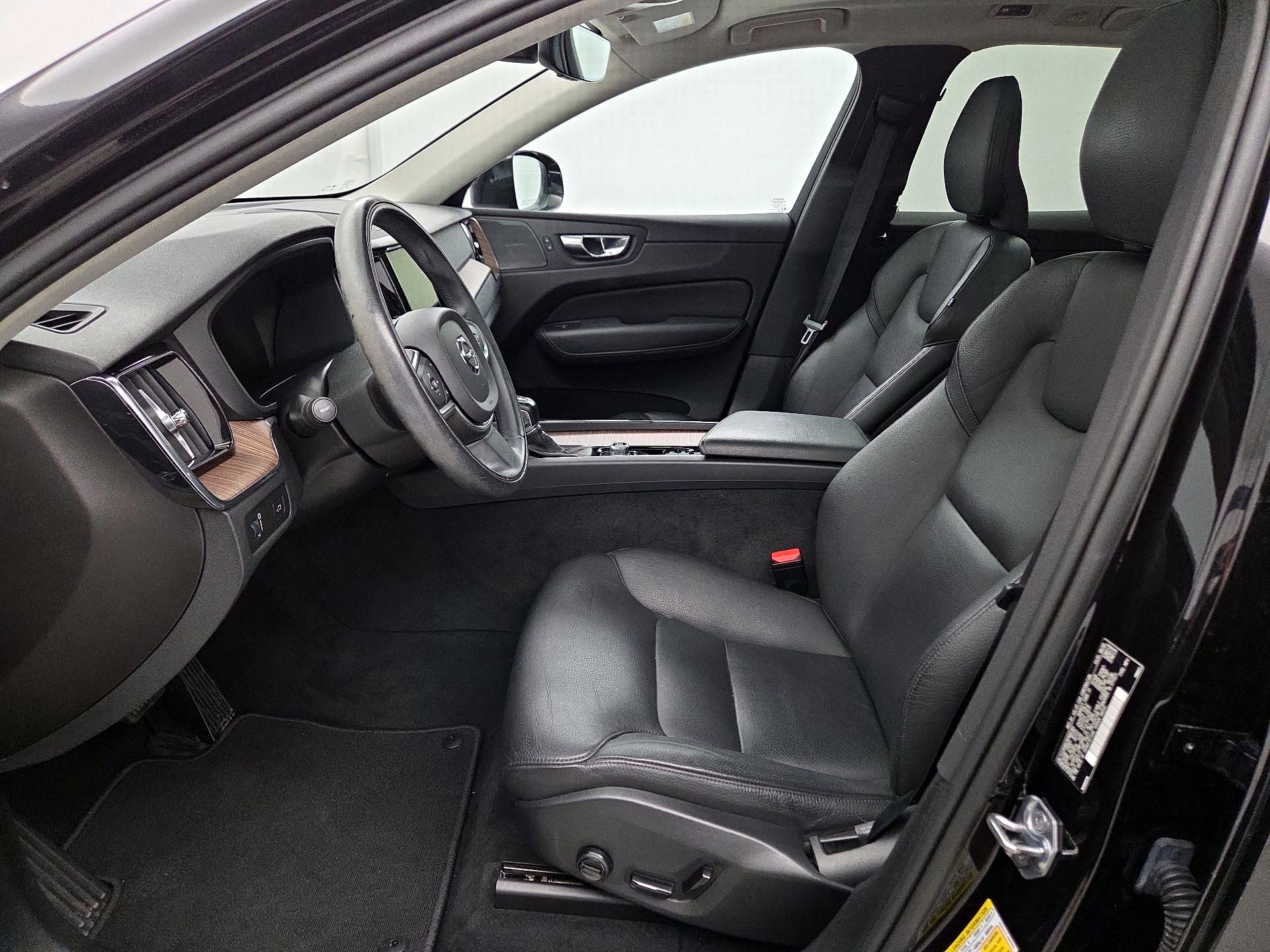 Thumbnail: 2021 Volvo XC60 - 11