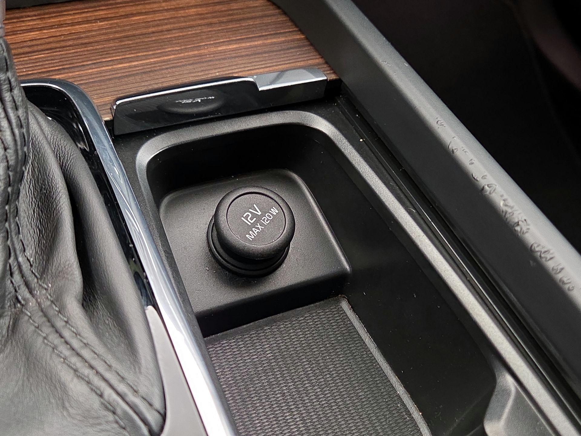 Thumbnail: 2021 Volvo XC60 - 19