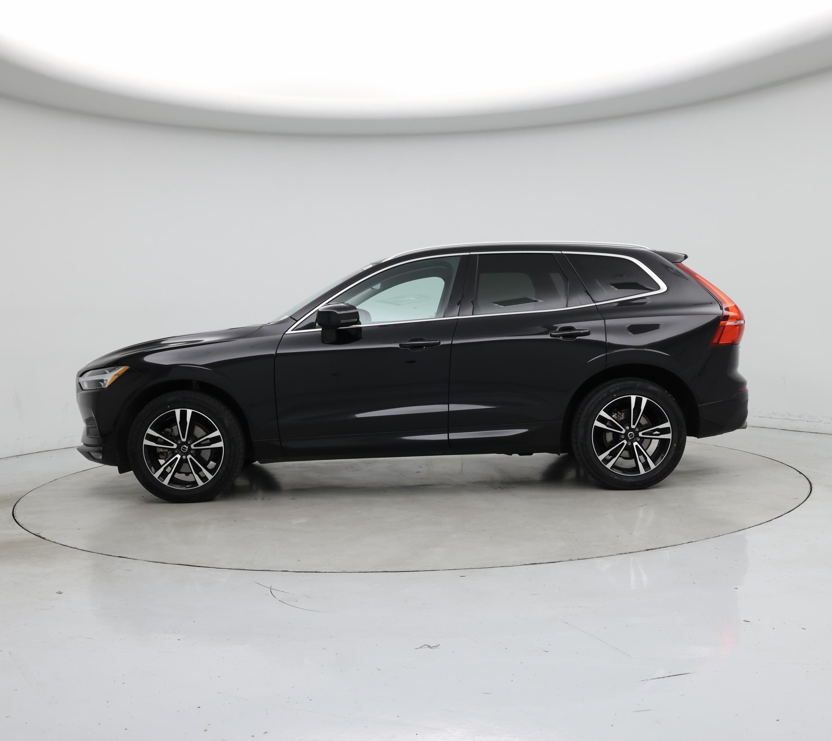Thumbnail: 2021 Volvo XC60 - 3