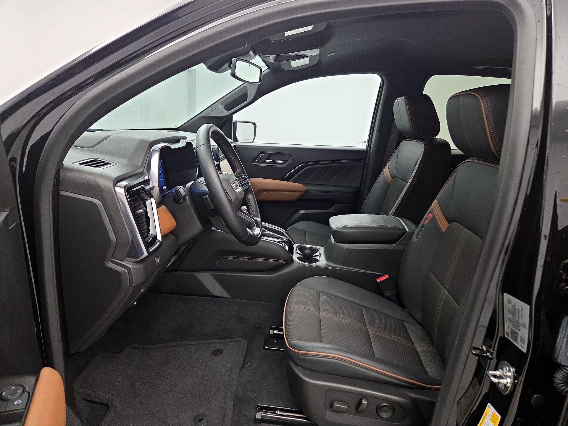 Thumbnail: 2024 GMC Canyon - 11