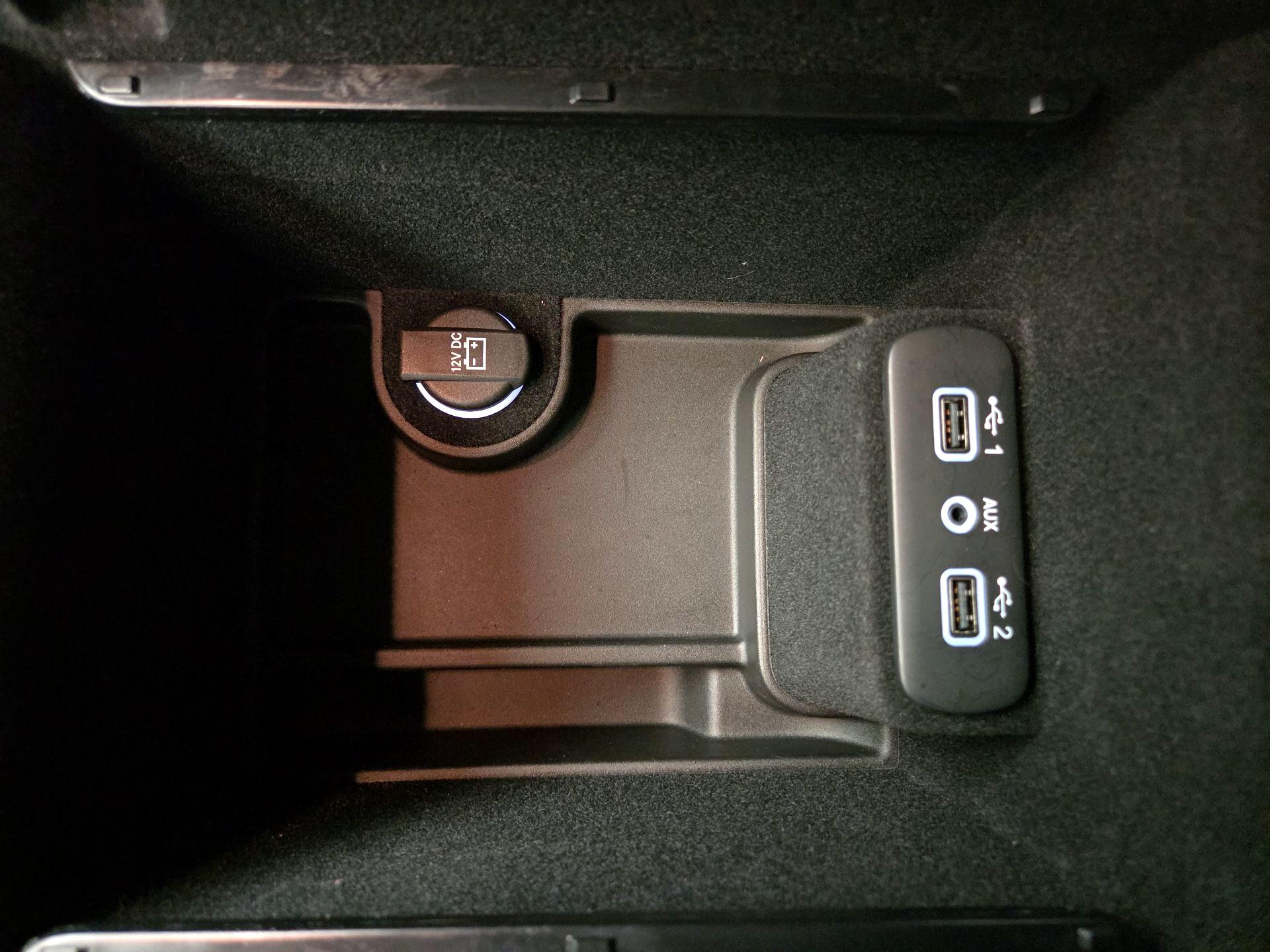 Thumbnail: 2021 Dodge Charger - 19