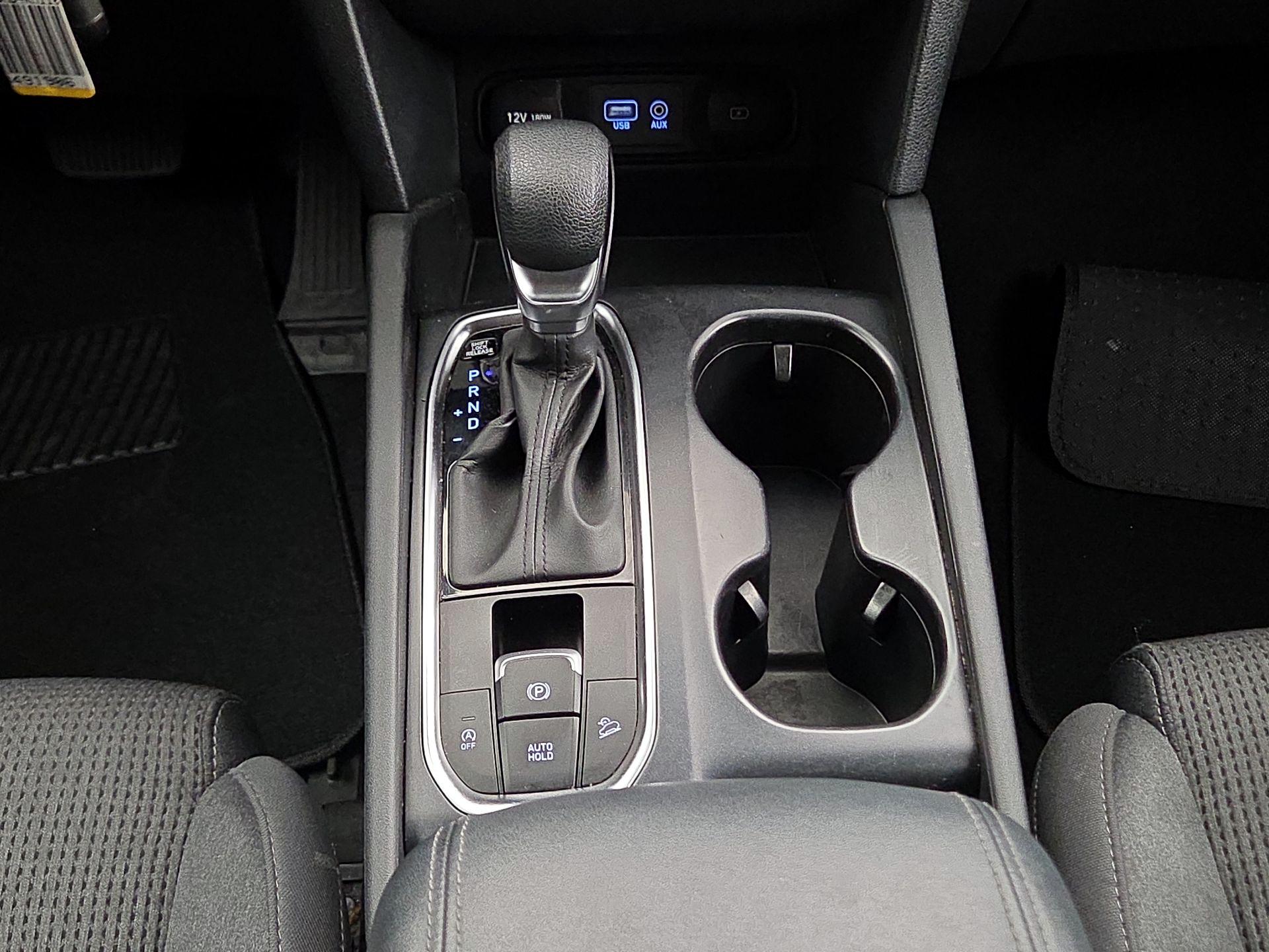 Thumbnail: 2019 Hyundai Santa Fe - 17