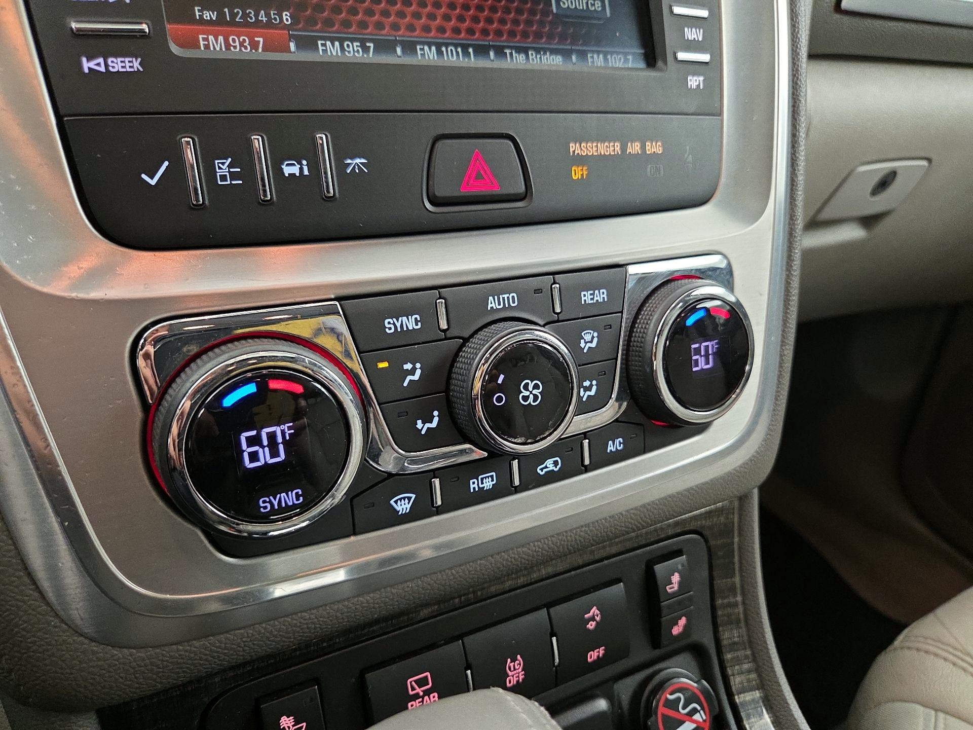 Thumbnail: 2016 GMC Acadia - 17