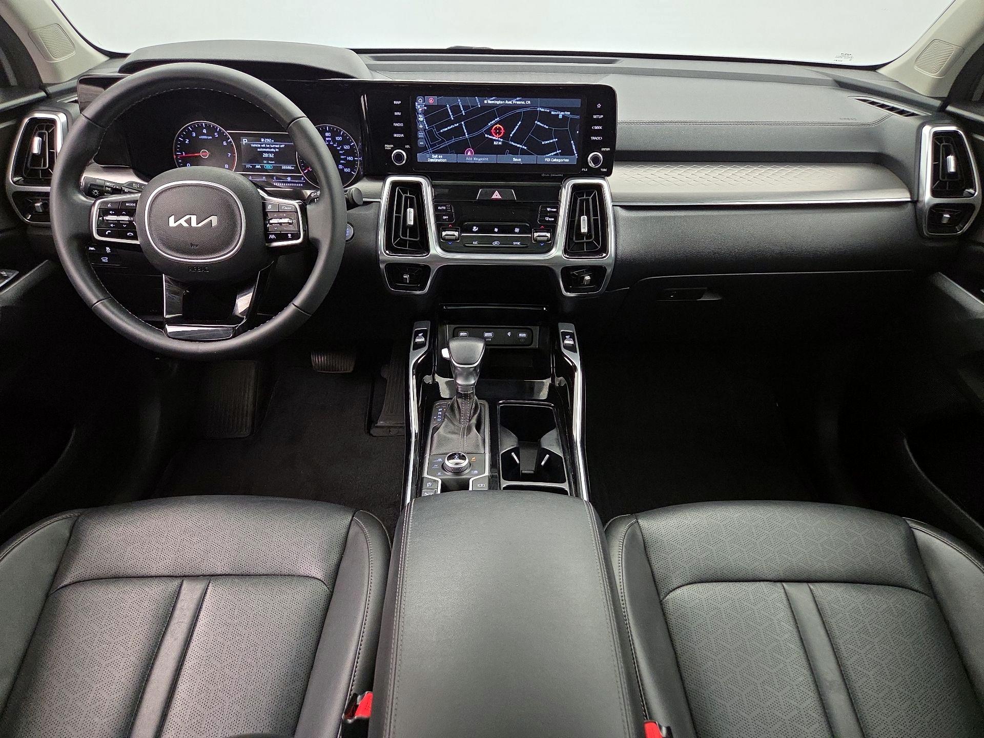 Thumbnail: 2022 Kia Sorento - 9