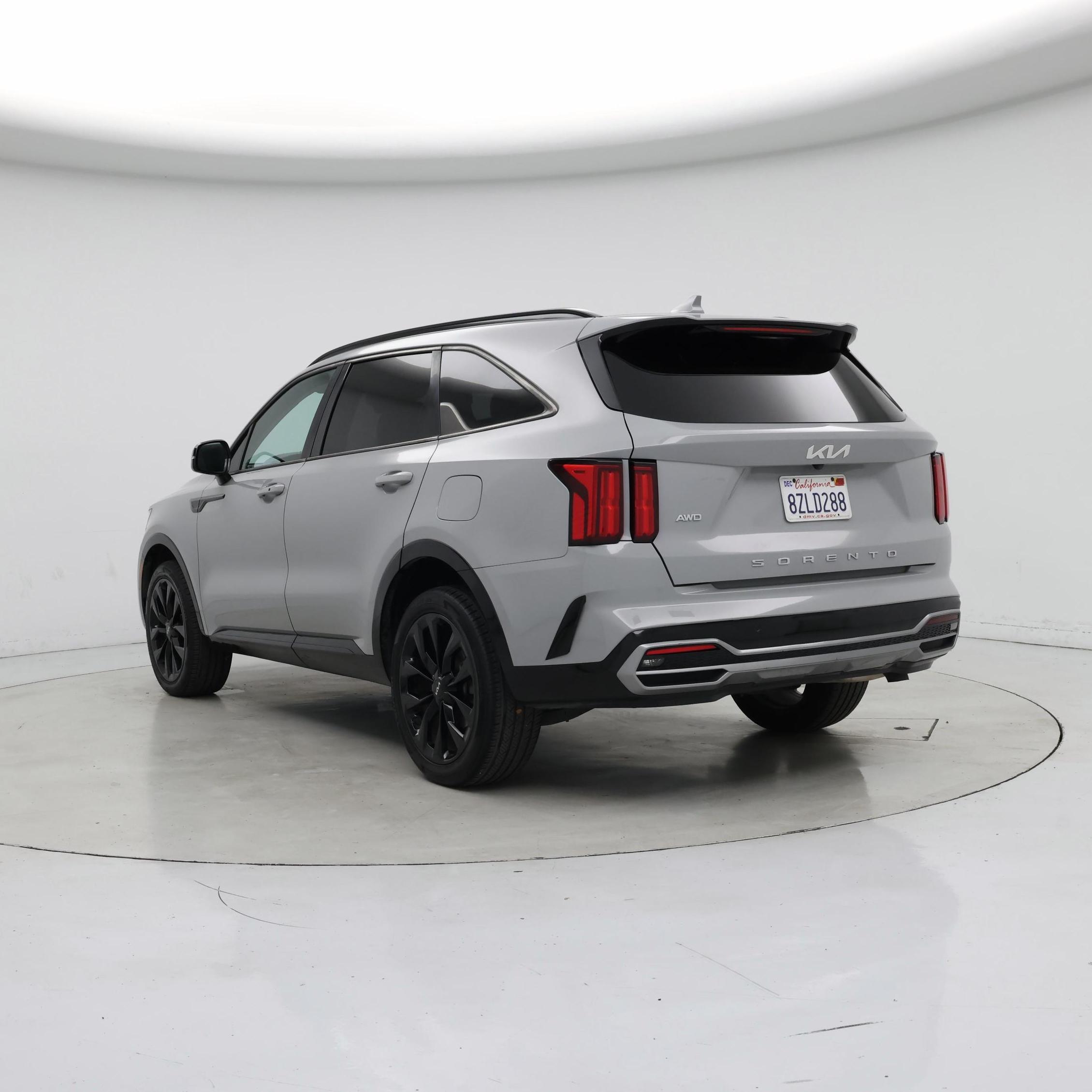 Thumbnail: 2022 Kia Sorento - 2