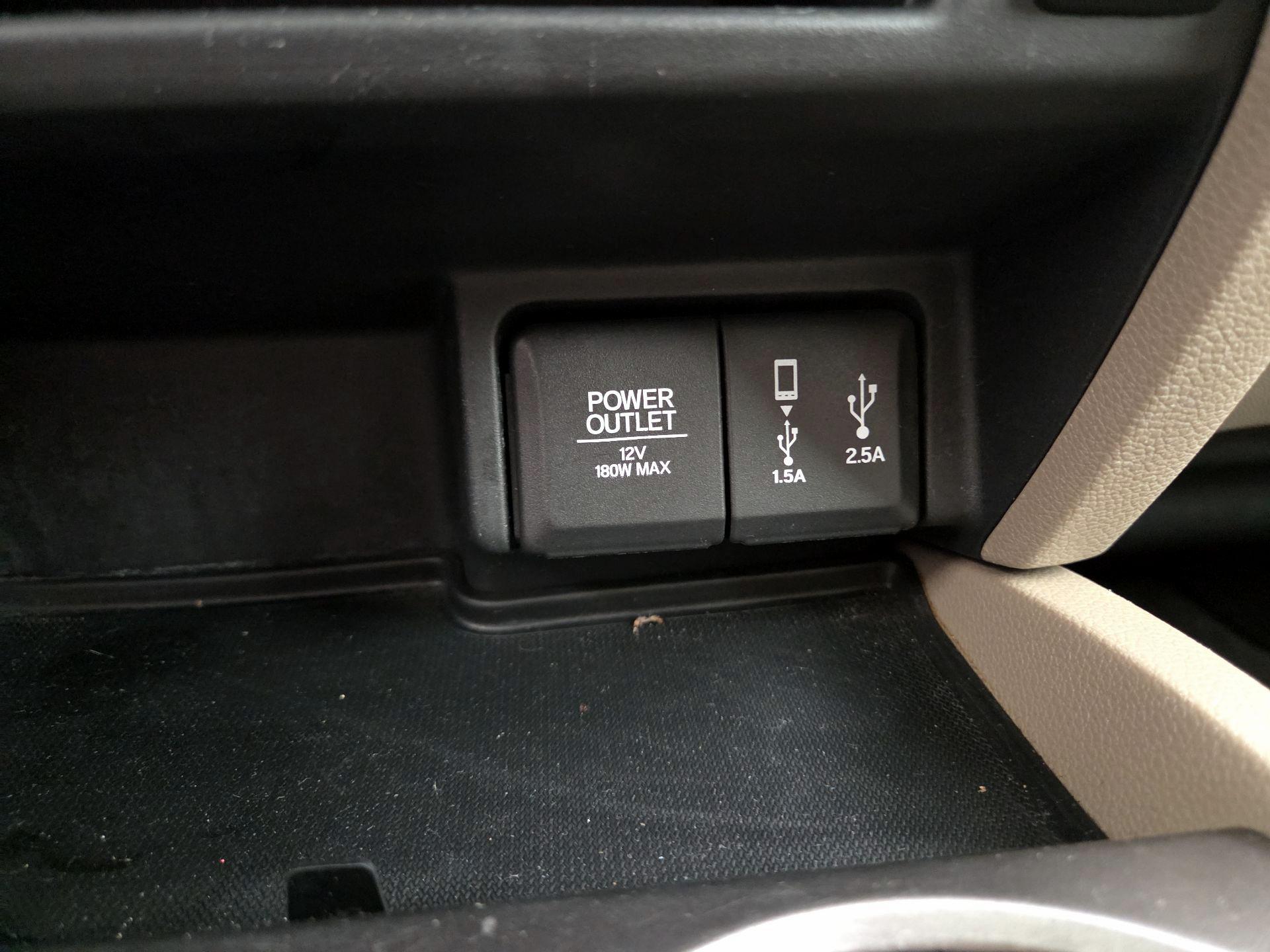 Thumbnail: 2017 Honda Pilot - 19