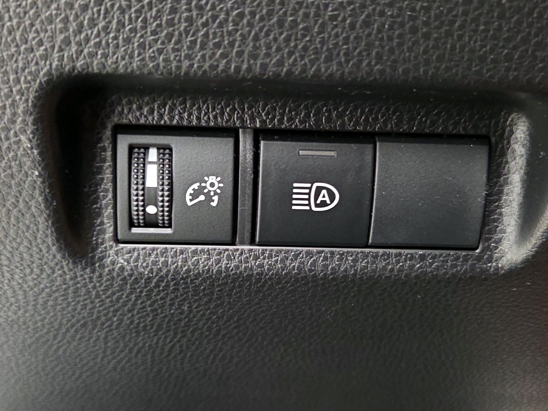 Thumbnail: 2023 Toyota RAV4 - 13