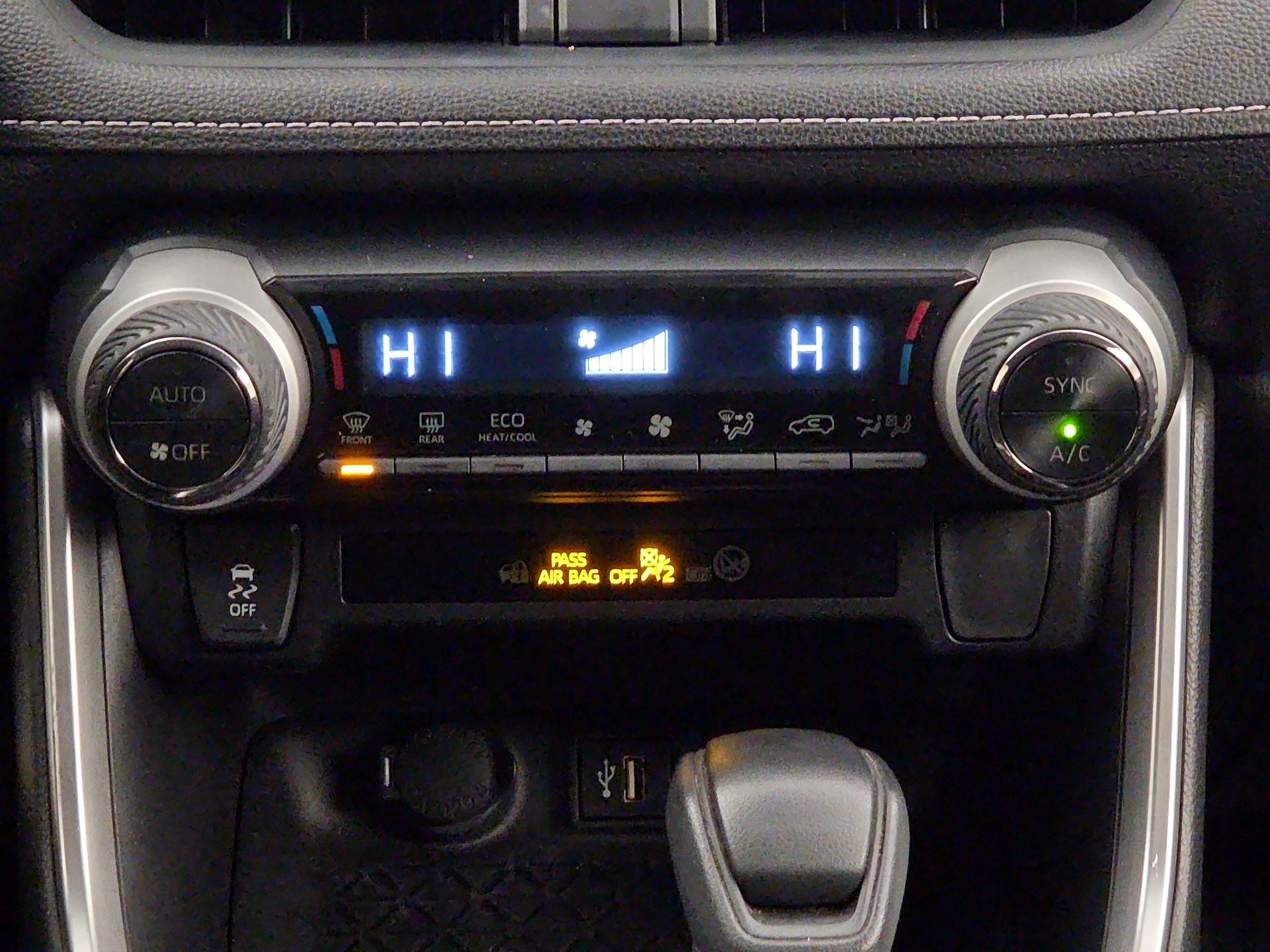 Thumbnail: 2023 Toyota RAV4 - 16