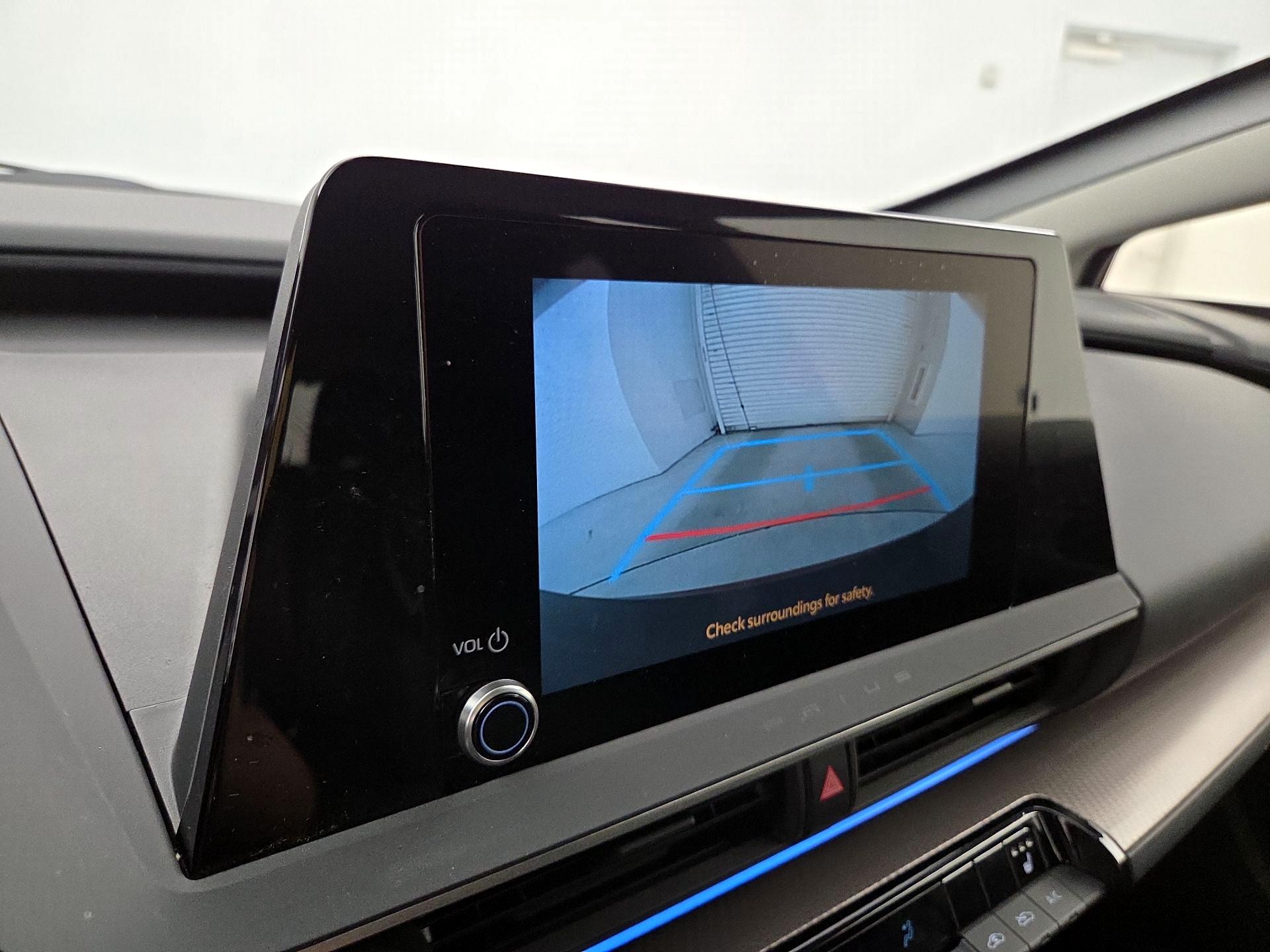 Thumbnail: 2024 Toyota Prius - 14