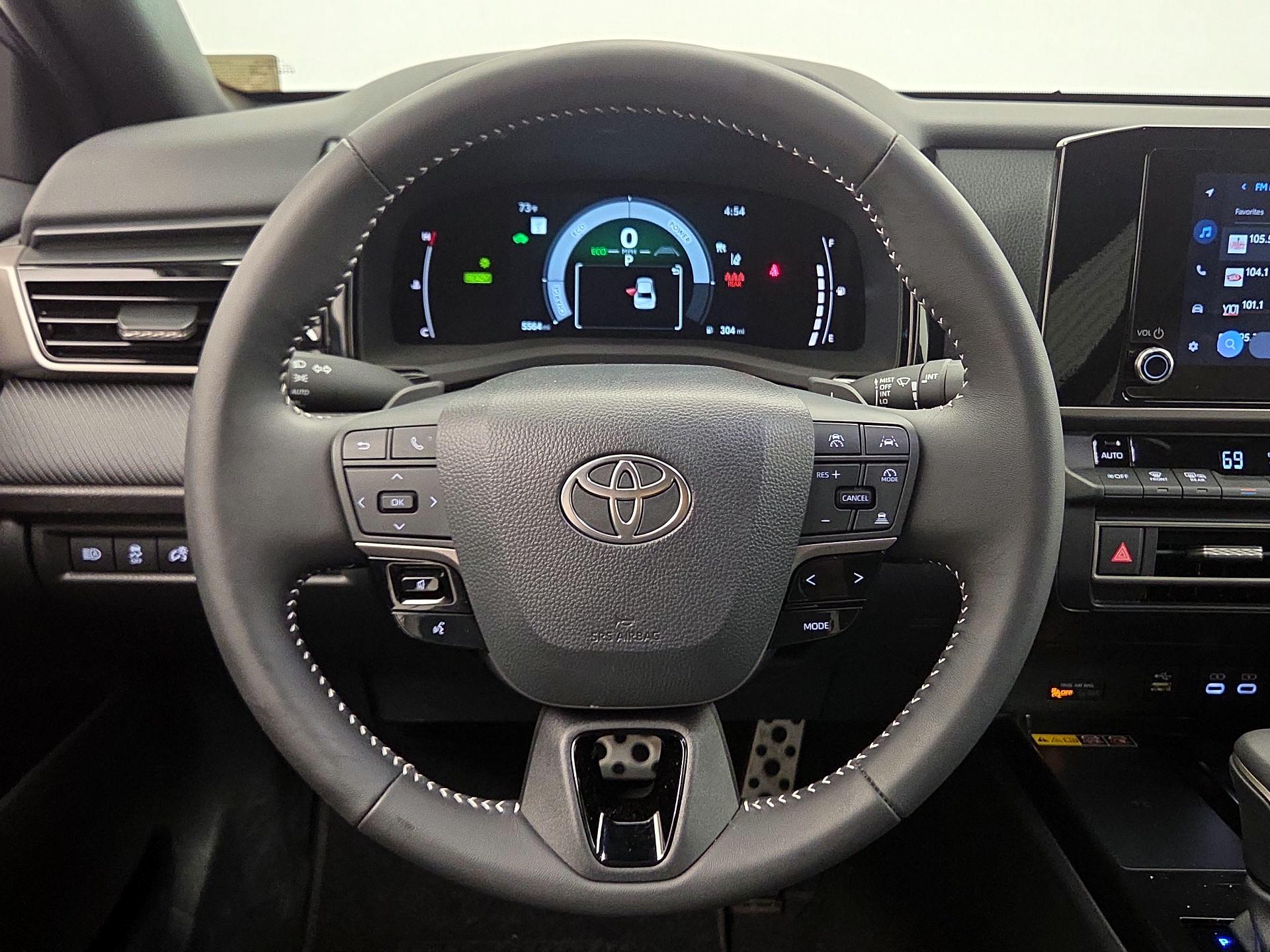 Thumbnail: 2025 Toyota Camry - 10