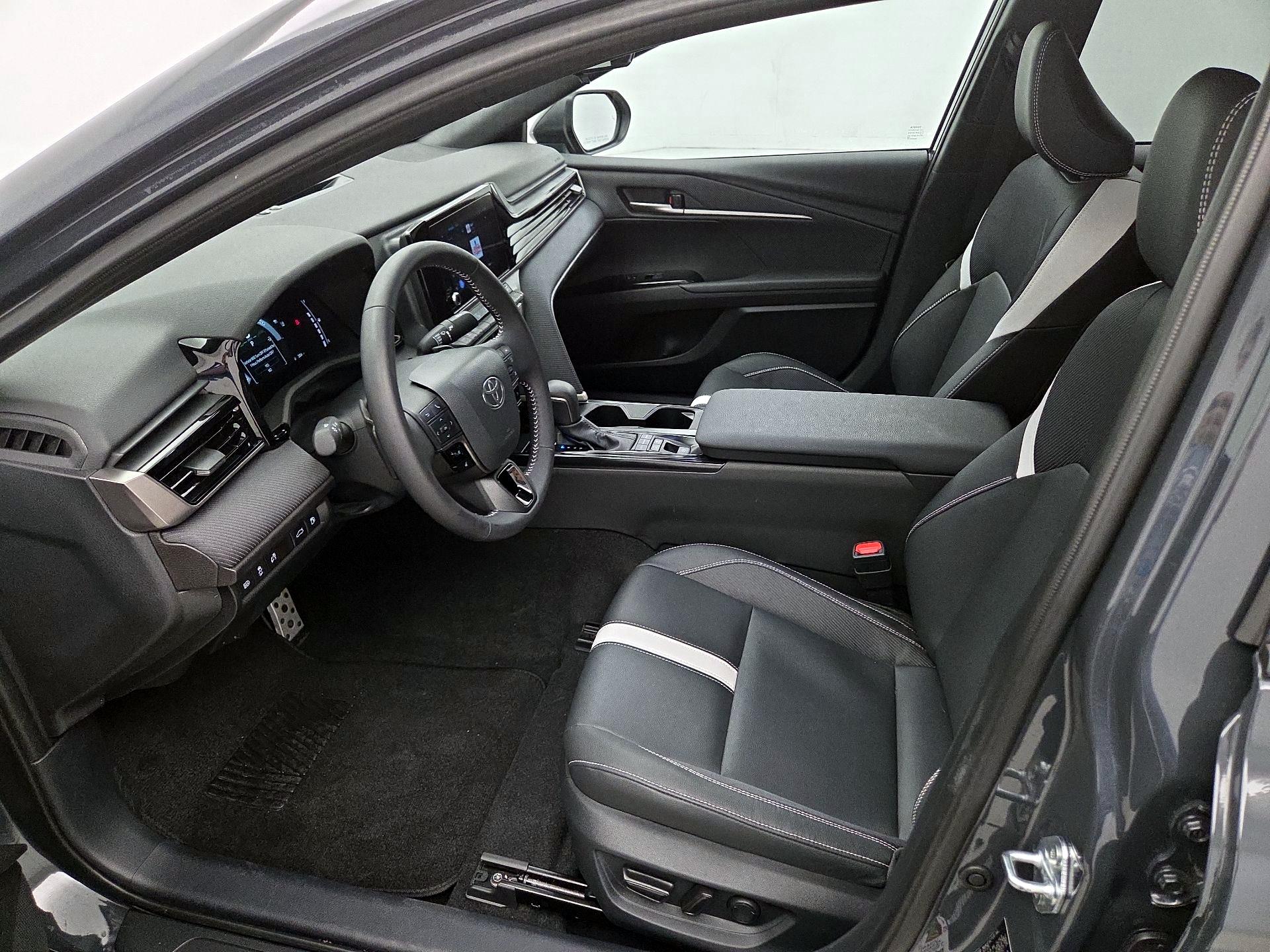 Thumbnail: 2025 Toyota Camry - 11