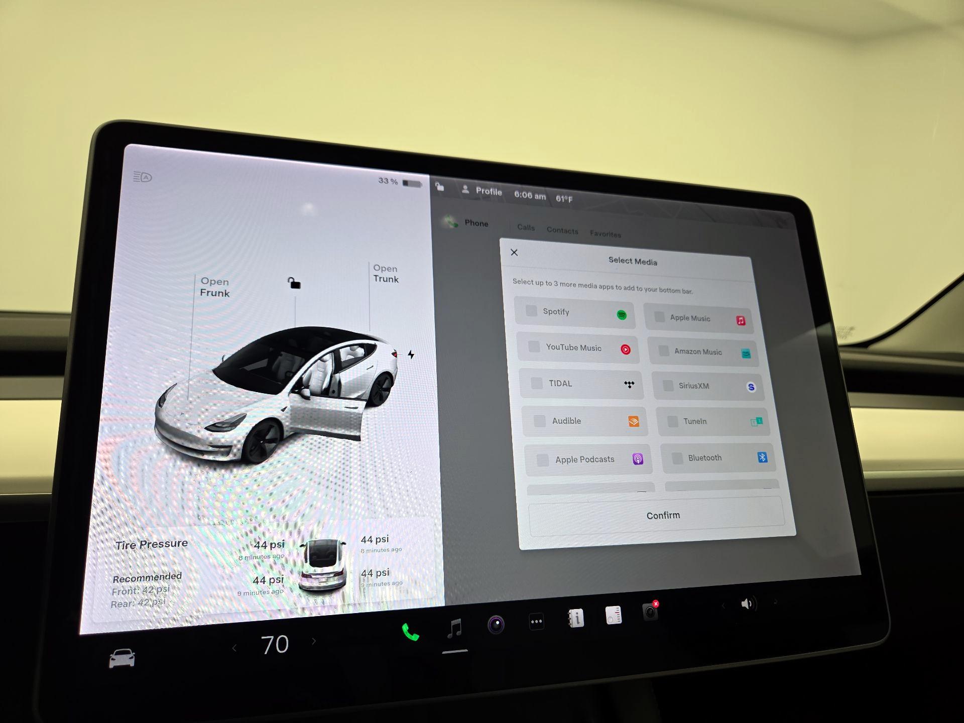 Thumbnail: 2021 Tesla Model 3 - 15