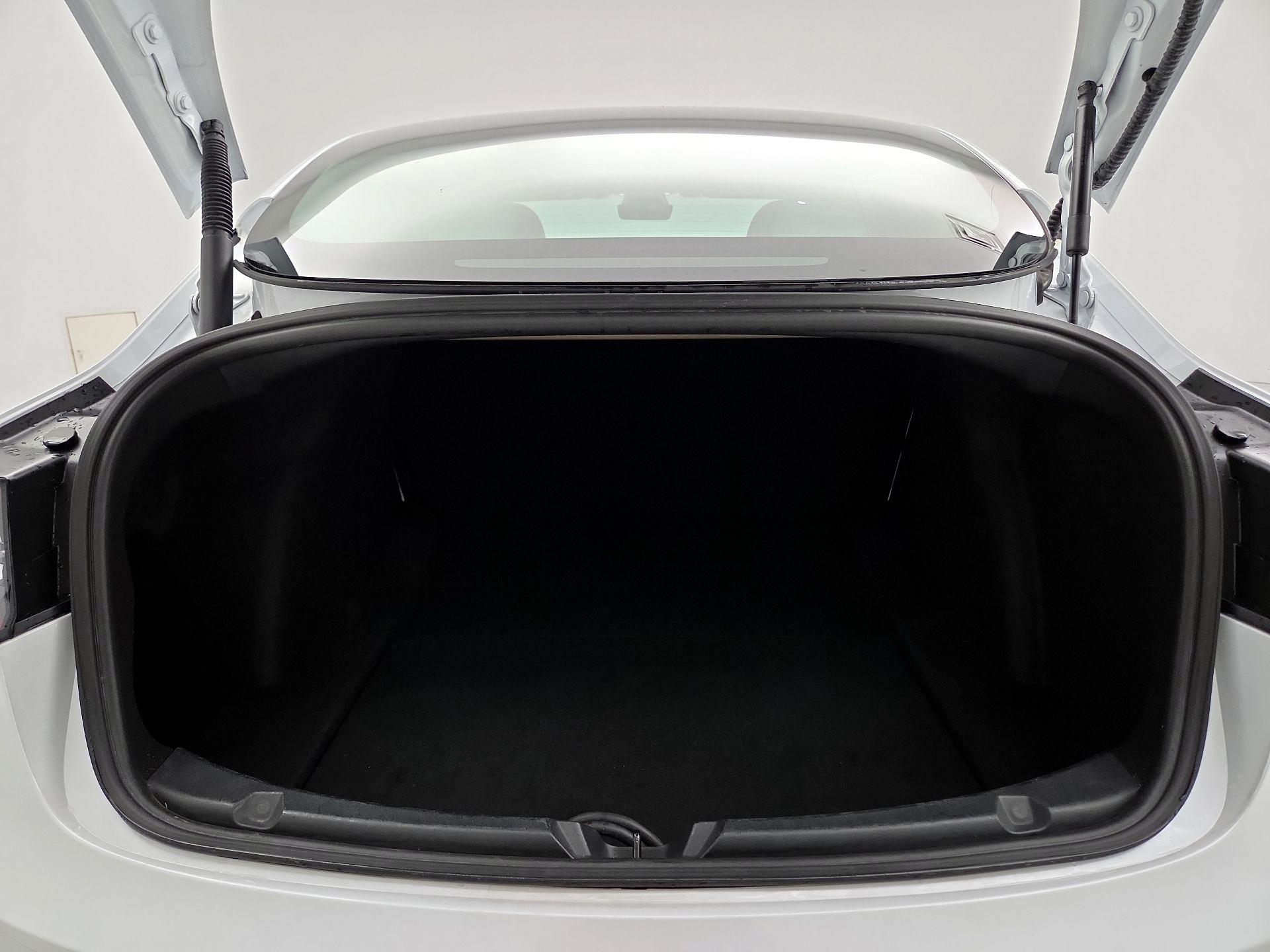 Thumbnail: 2021 Tesla Model 3 - 19