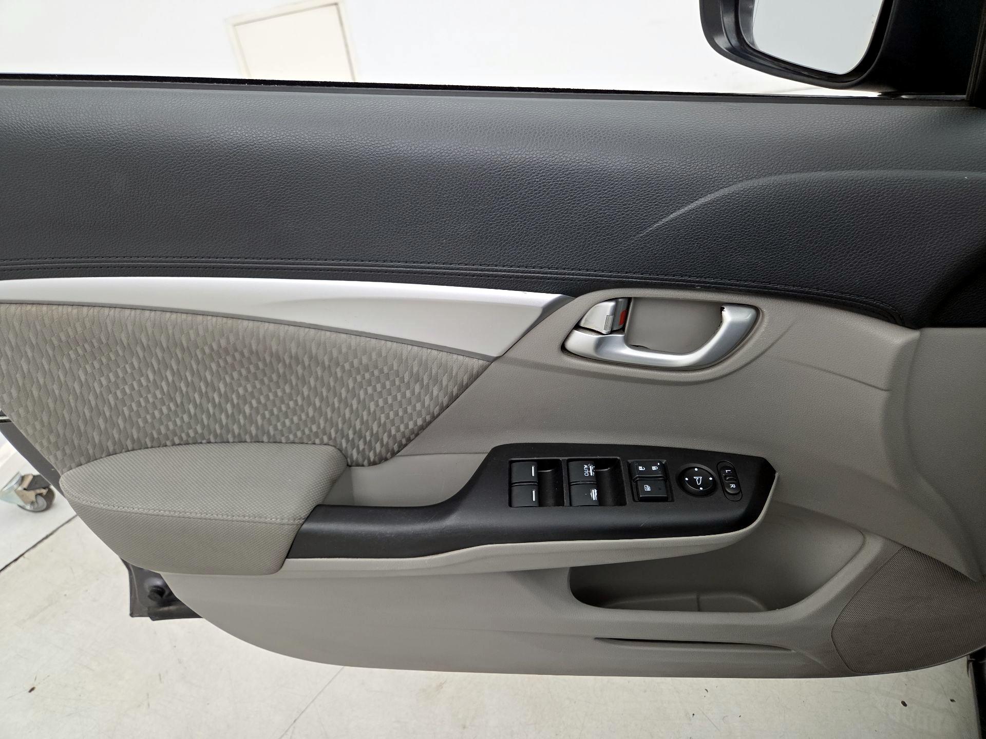 Thumbnail: 2014 Honda Civic - 12