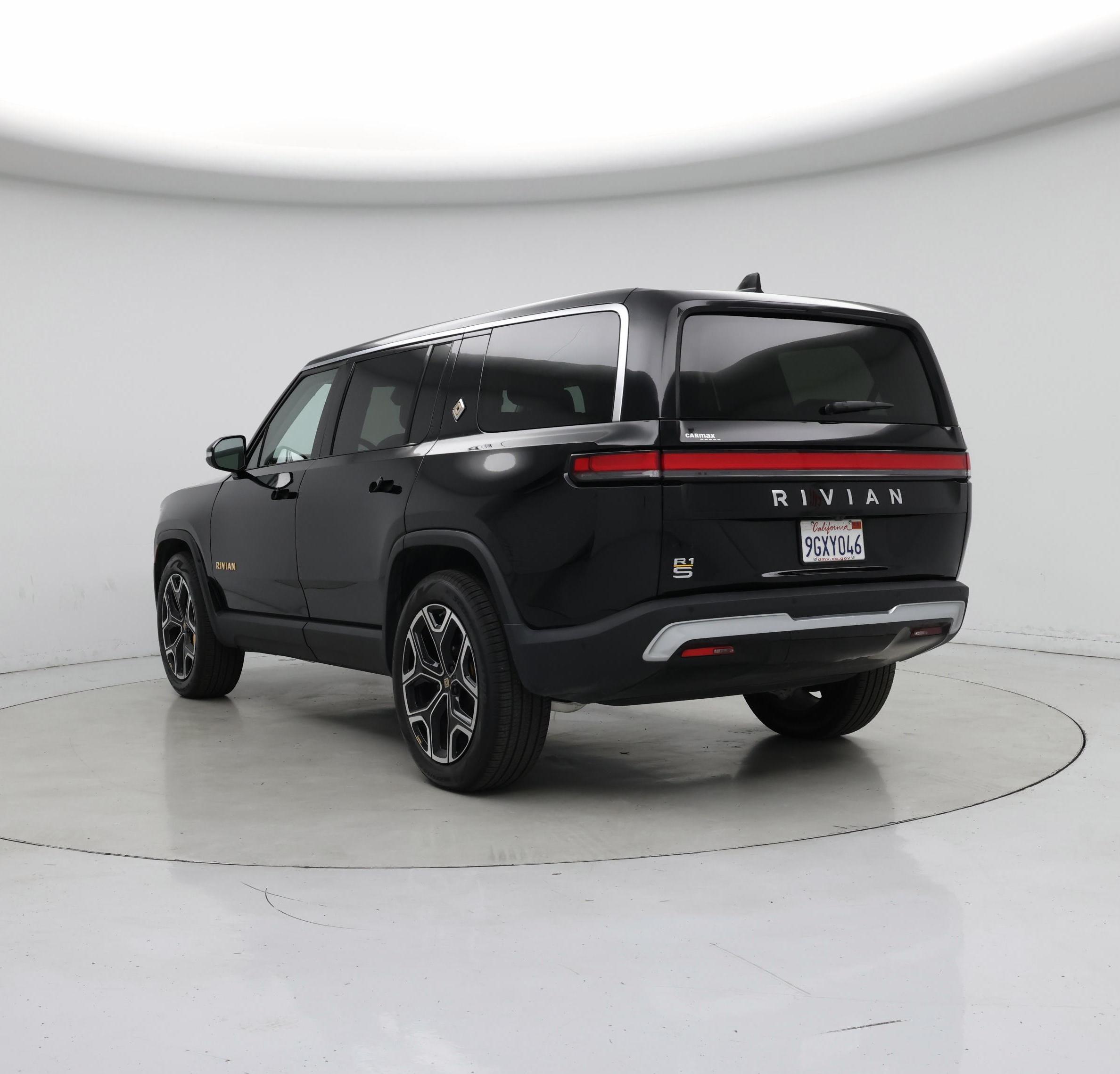 Thumbnail: 2023 Rivian R1S - 2