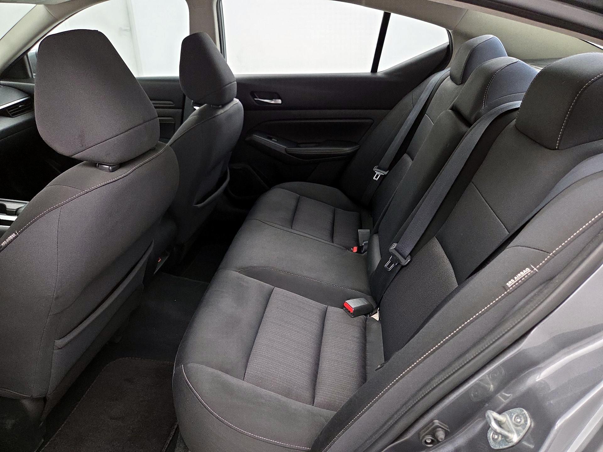 Thumbnail: 2019 Nissan Altima - 19