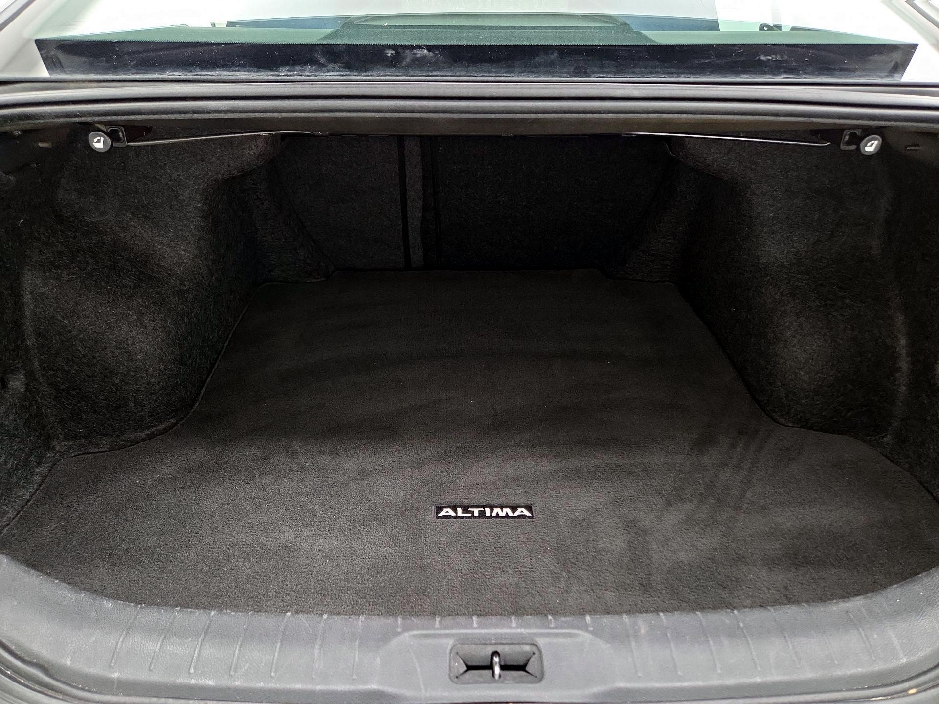 Thumbnail: 2019 Nissan Altima - 20