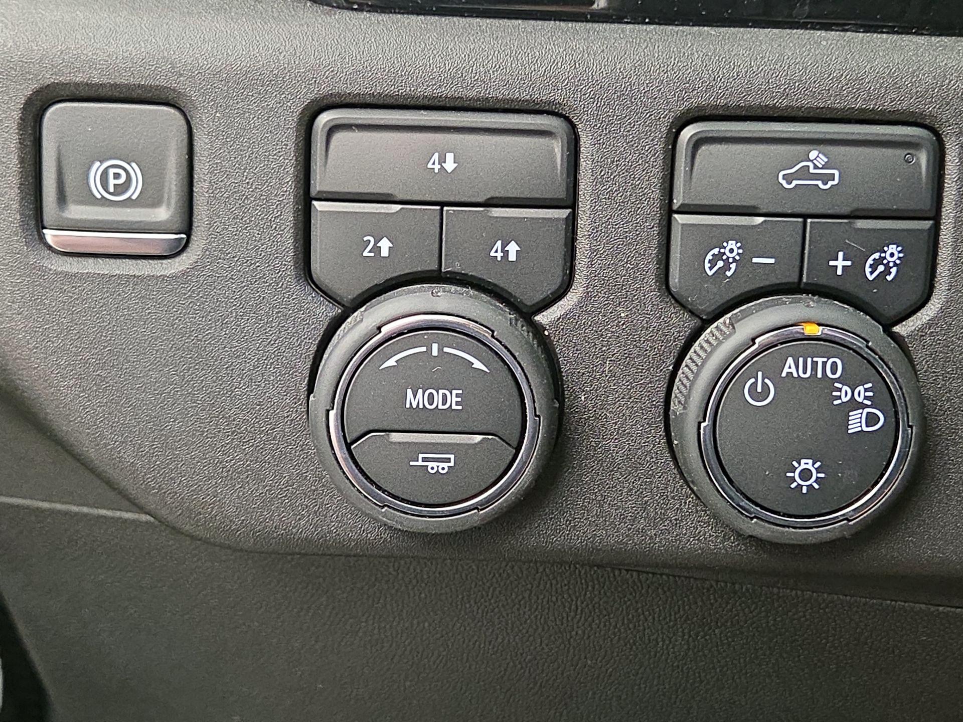 Thumbnail: 2024 Chevrolet Silverado 2500 - 13