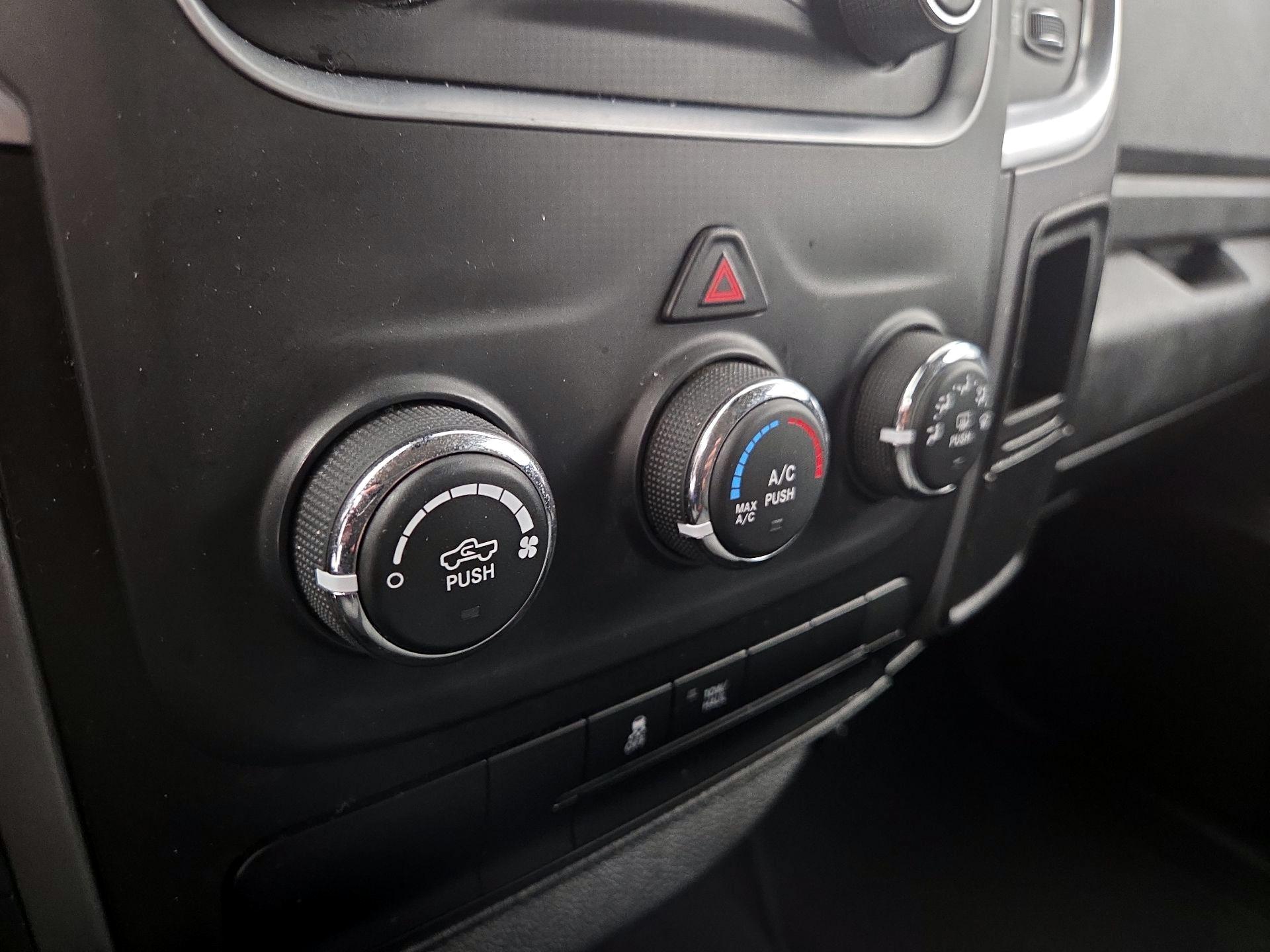 Thumbnail: 2024 RAM 1500 Classic - 16