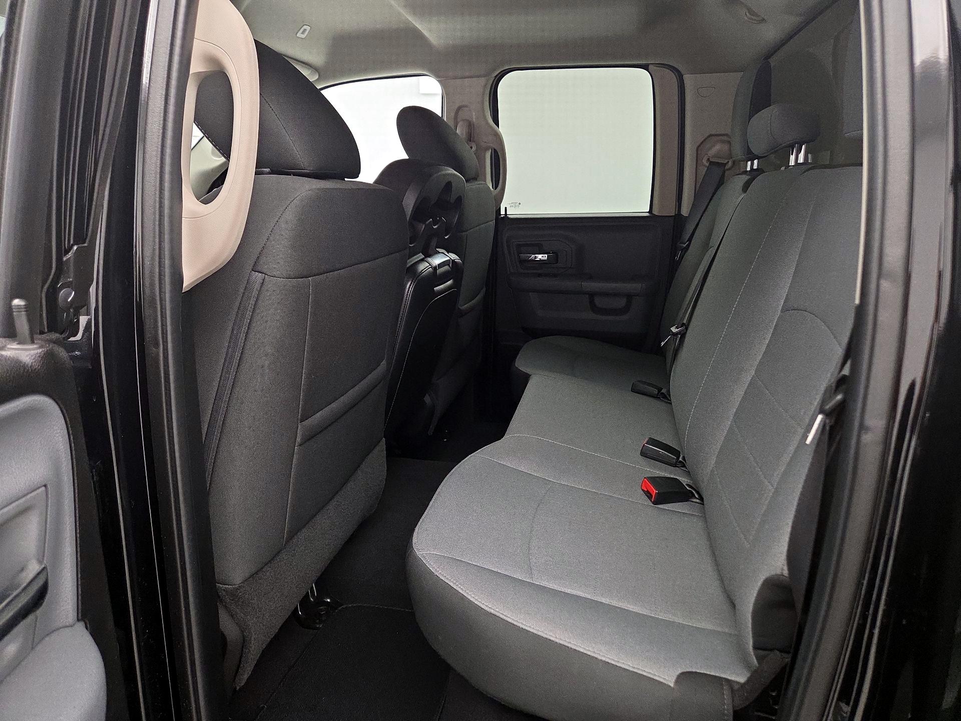 Thumbnail: 2024 RAM 1500 Classic - 19