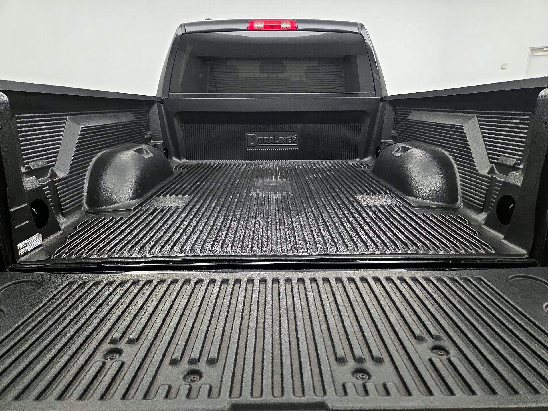 Thumbnail: 2024 RAM 1500 Classic - 20