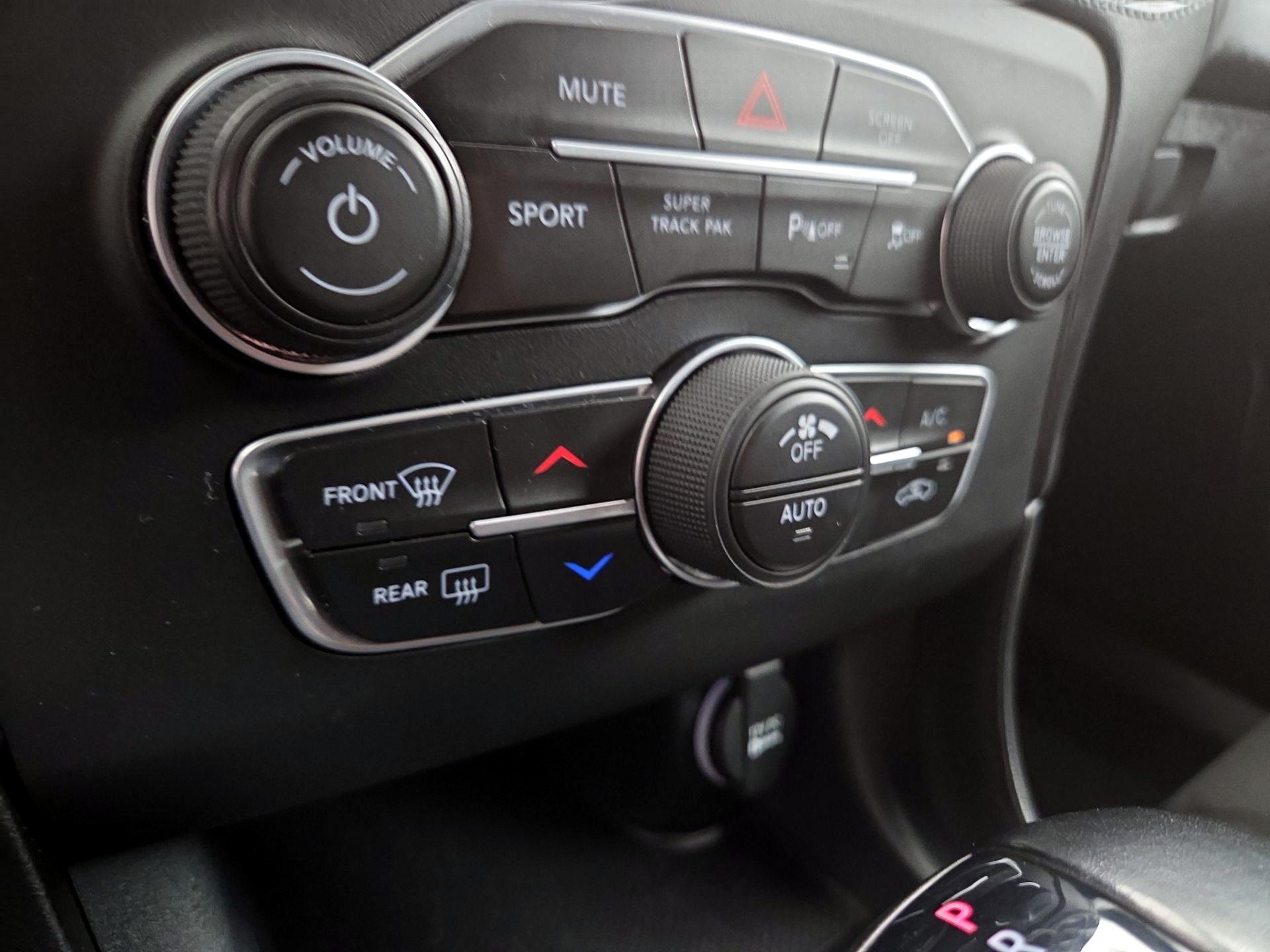 Thumbnail: 2023 Dodge Charger - 16